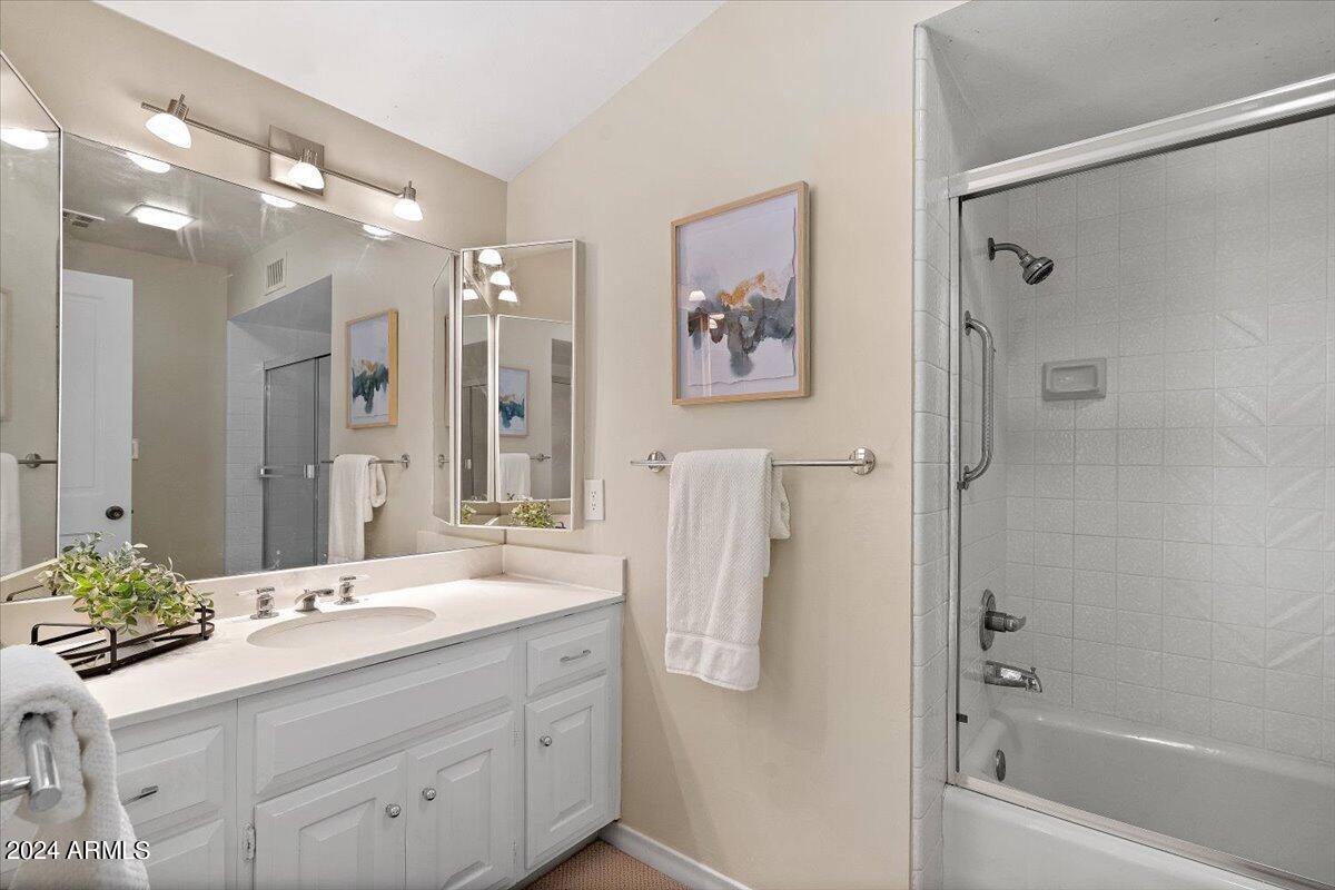 CAMELBACK COUNTRY CLUB ESTATES - Residential