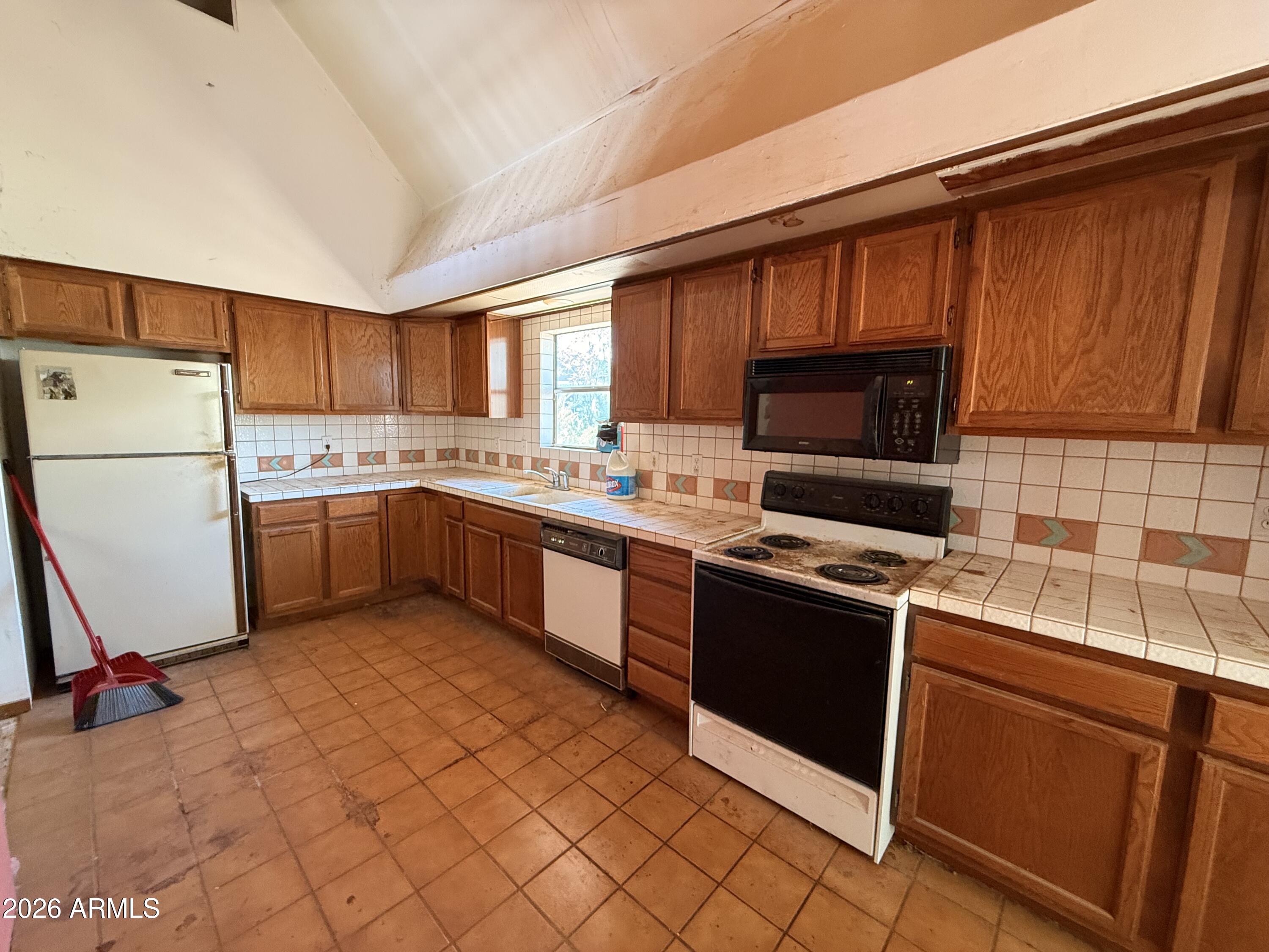 VERDE VILLAGE UNIT 8 - Residential