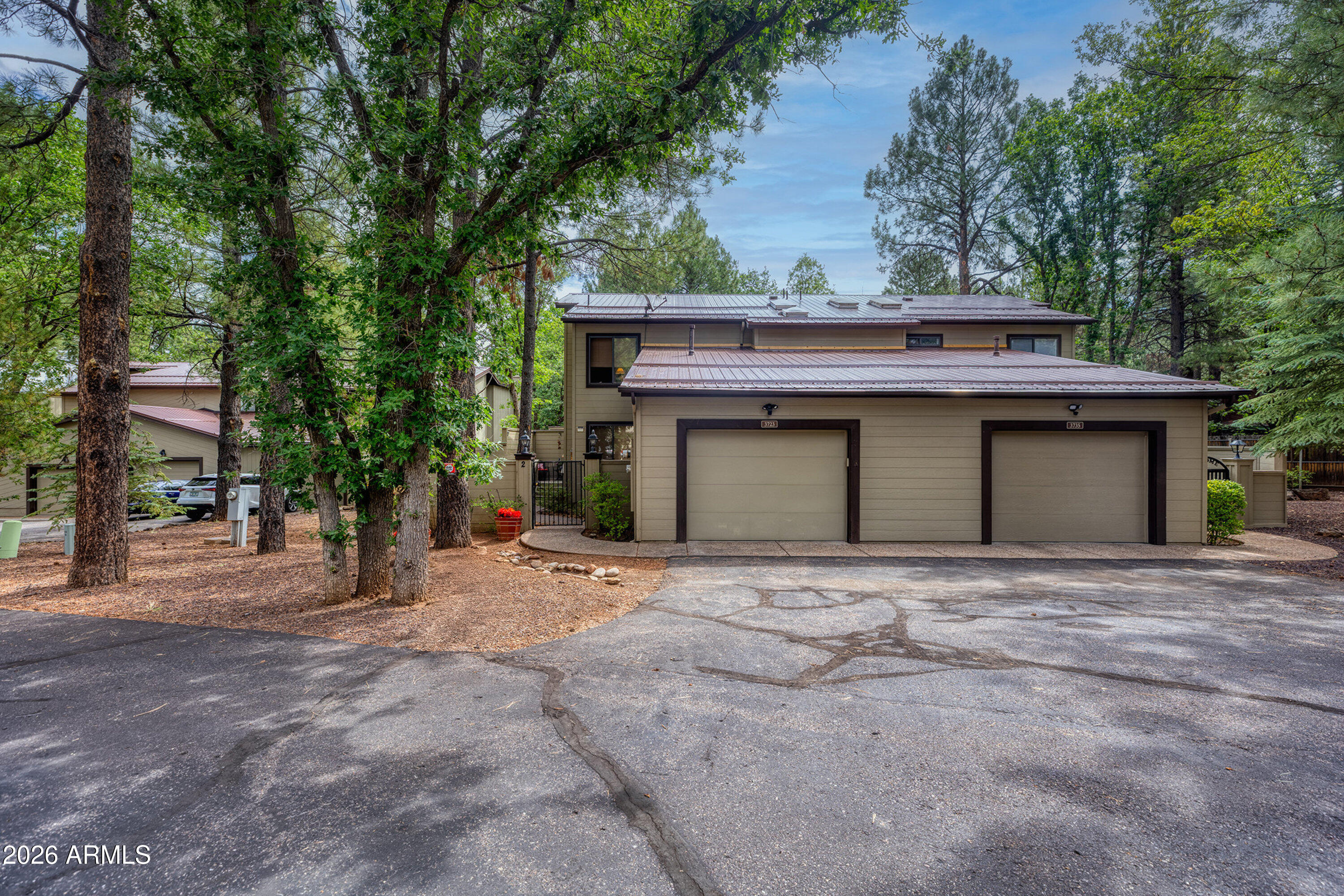 QUALITY HILL - Residential