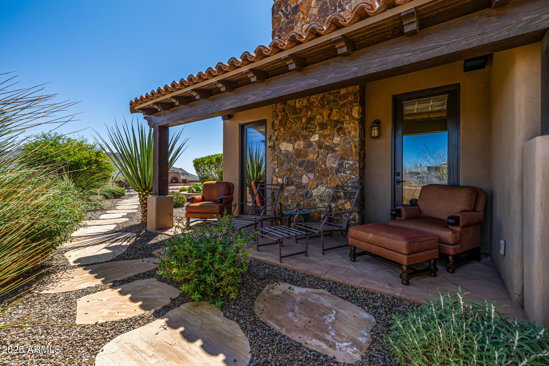 YEARLING ESTATES - Residential