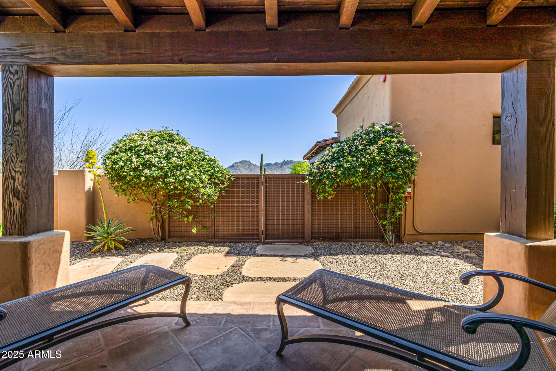 YEARLING ESTATES - Residential