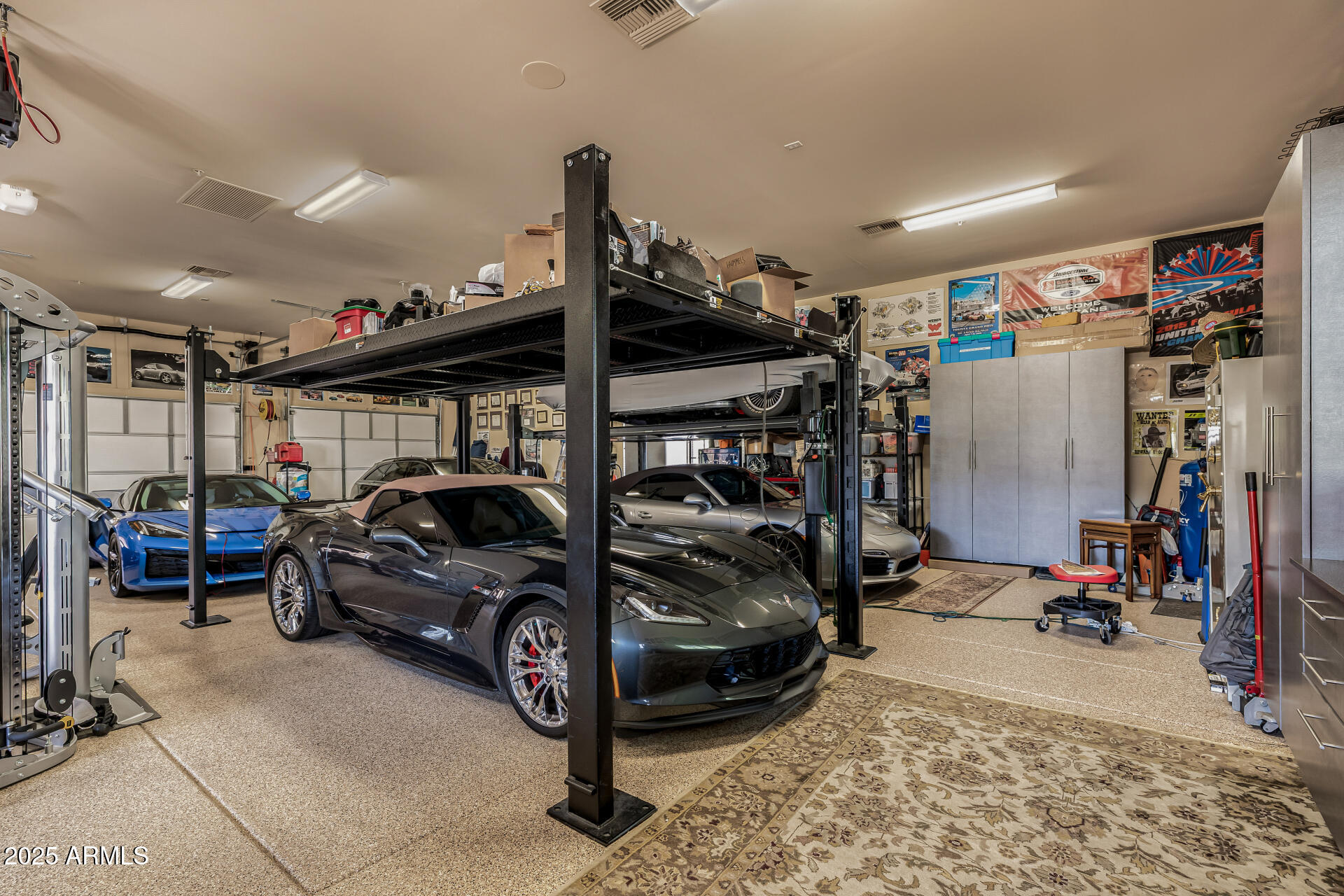 YEARLING ESTATES - Residential
