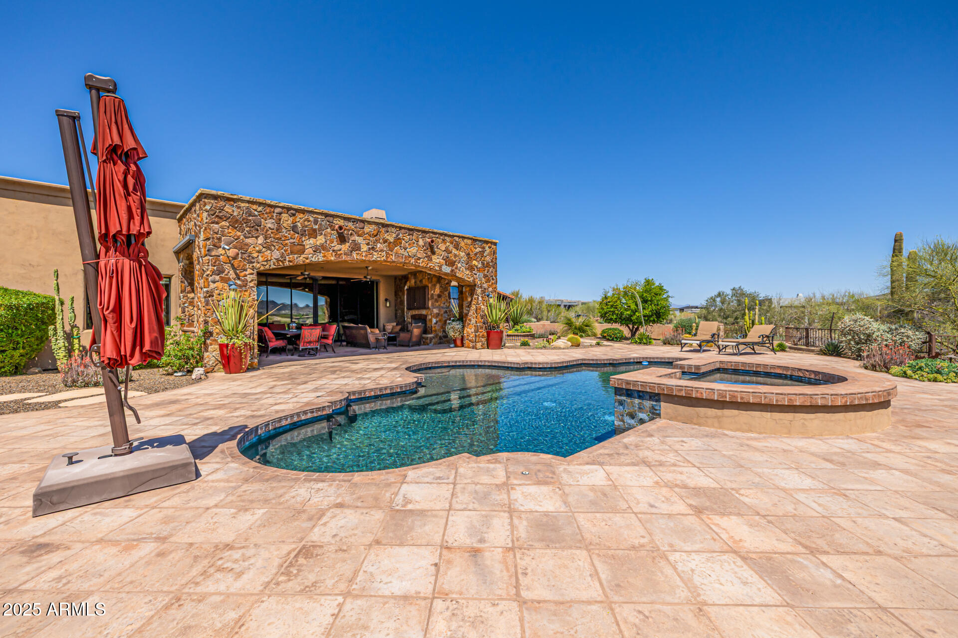 YEARLING ESTATES - Residential