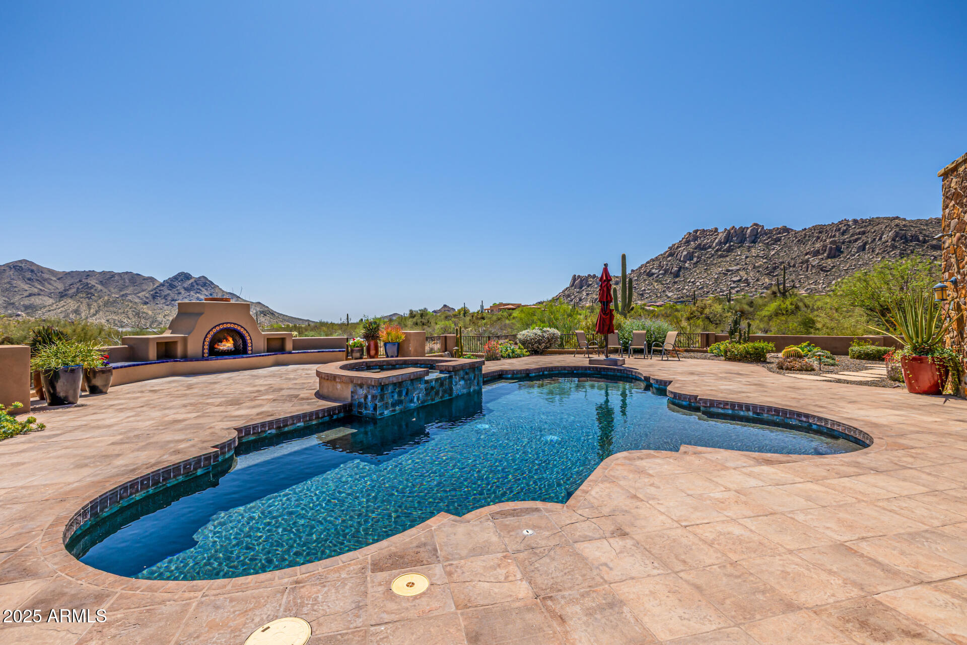 YEARLING ESTATES - Residential