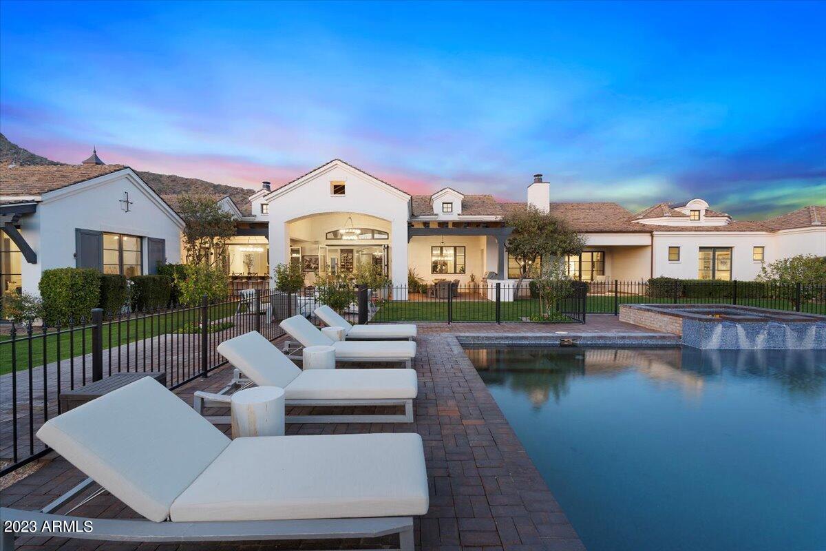 CLUB ESTATES - Residential