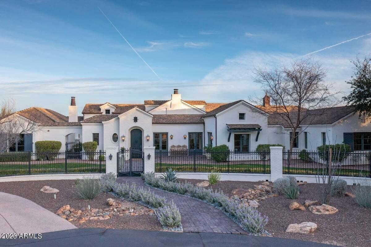 CLUB ESTATES - Residential
