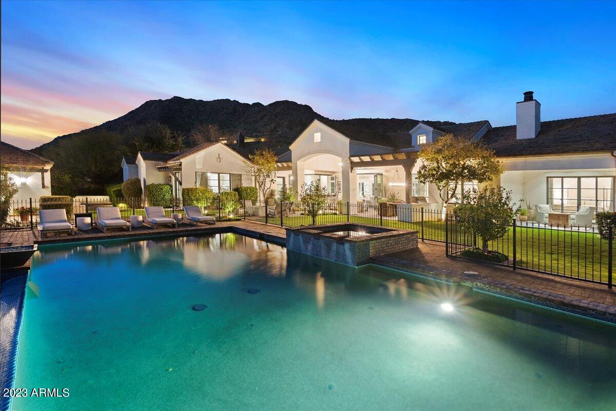 CLUB ESTATES - Residential