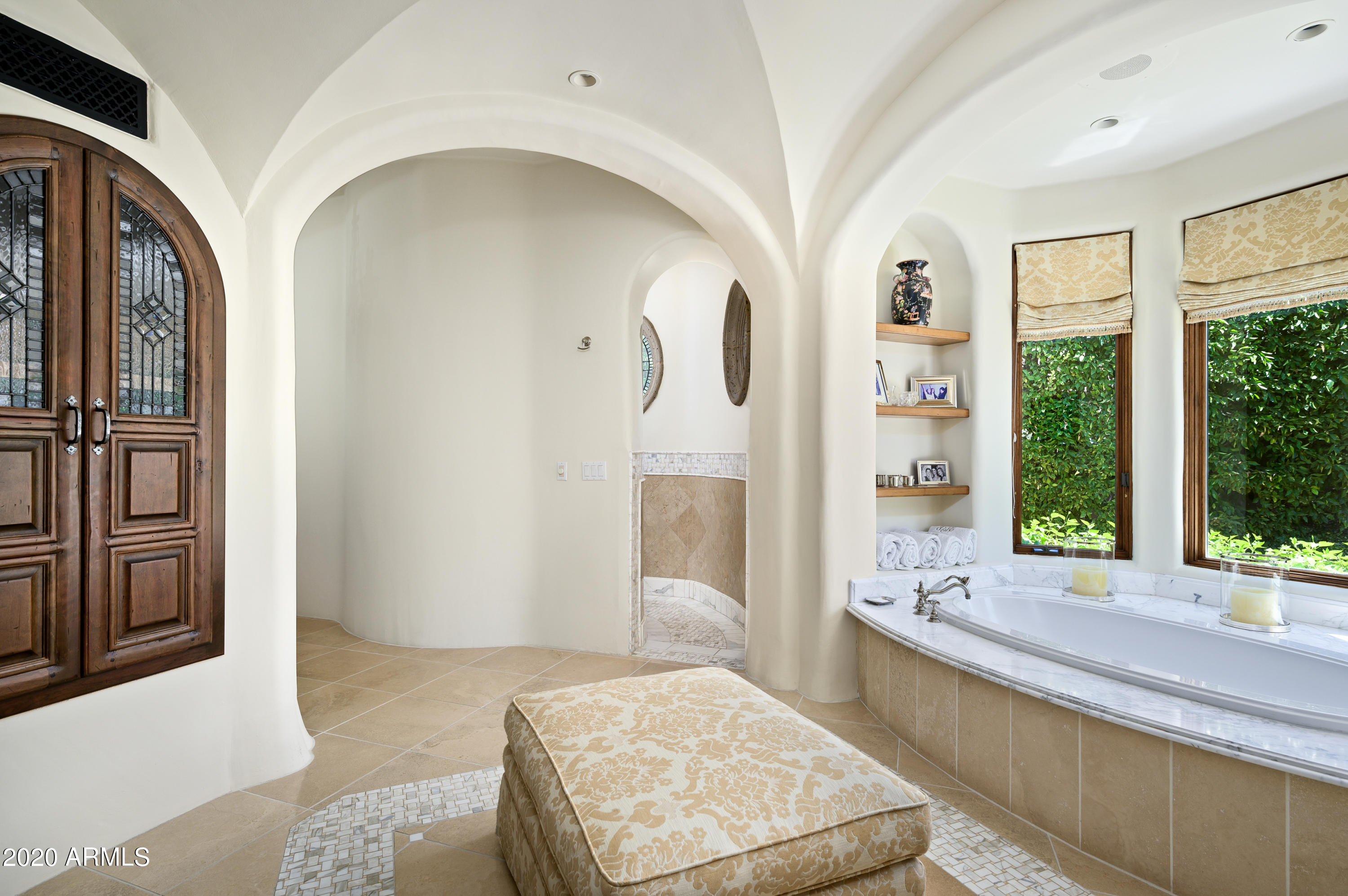 CASA BLANCA GARDENS - Residential