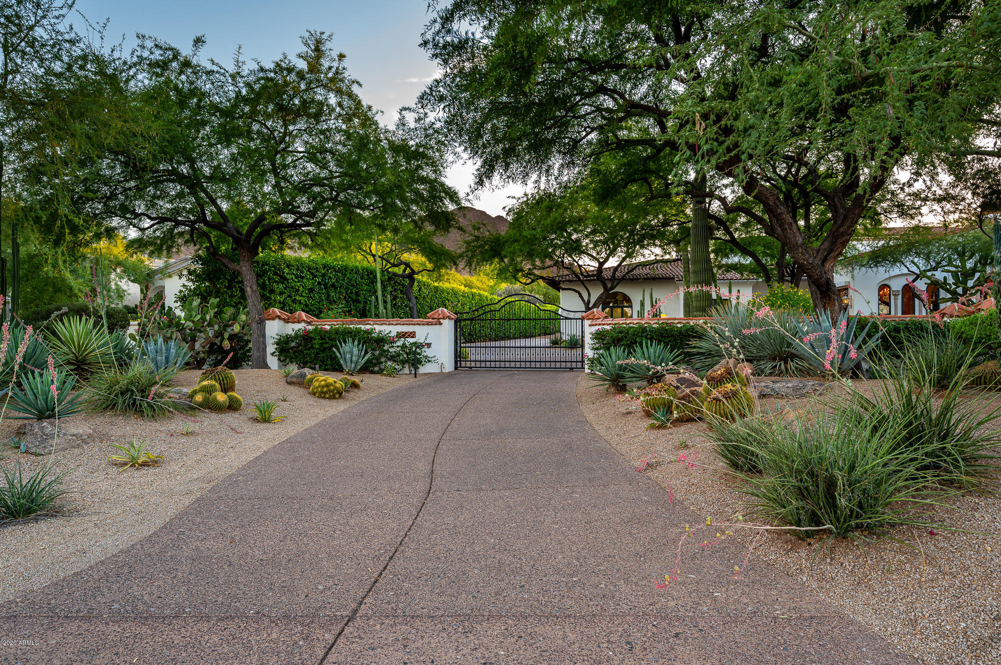 CASA BLANCA GARDENS - Residential