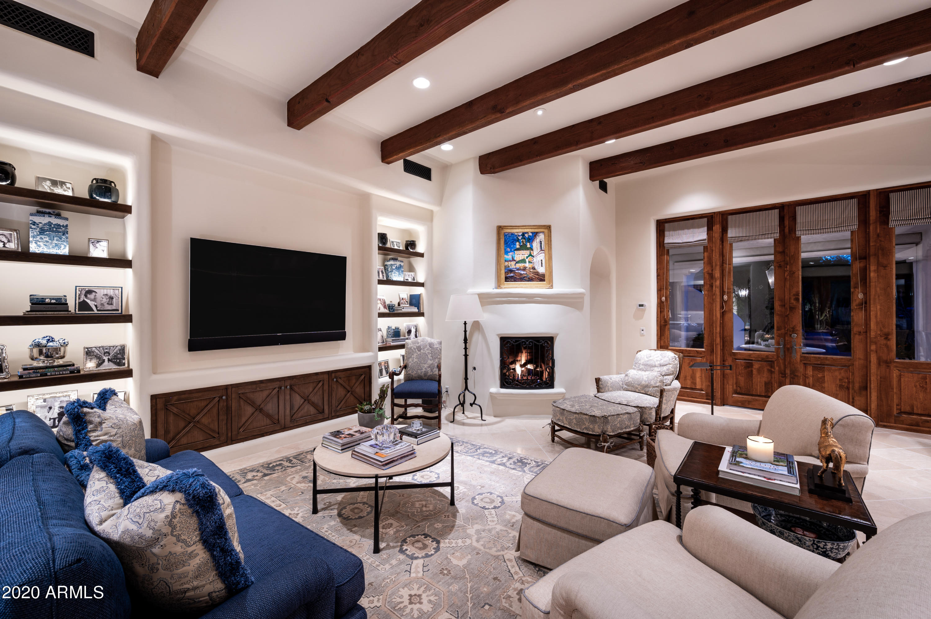 CASA BLANCA GARDENS - Residential