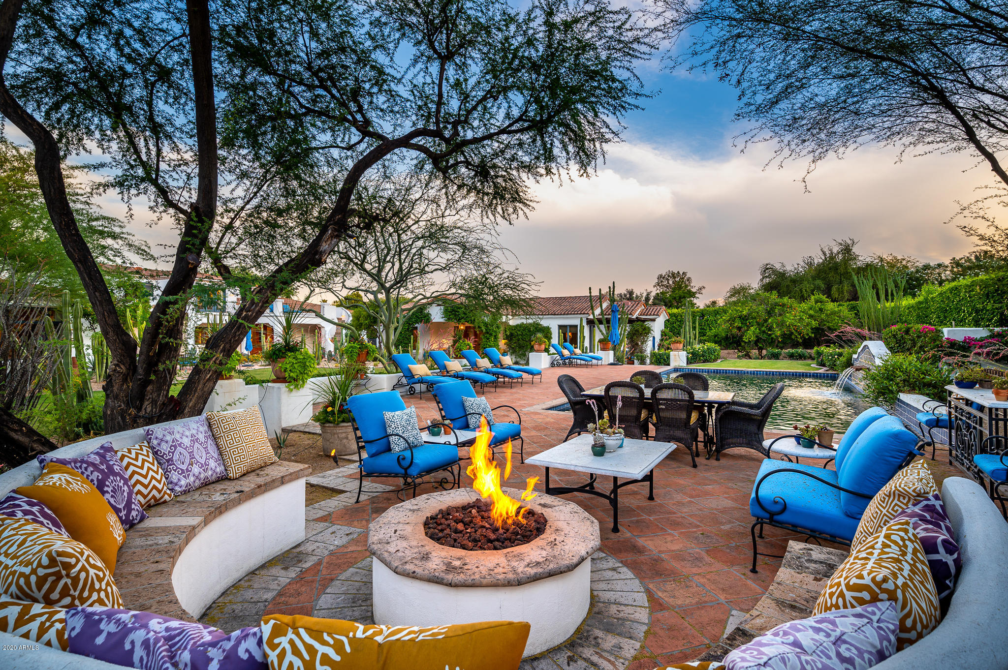 CASA BLANCA GARDENS - Residential