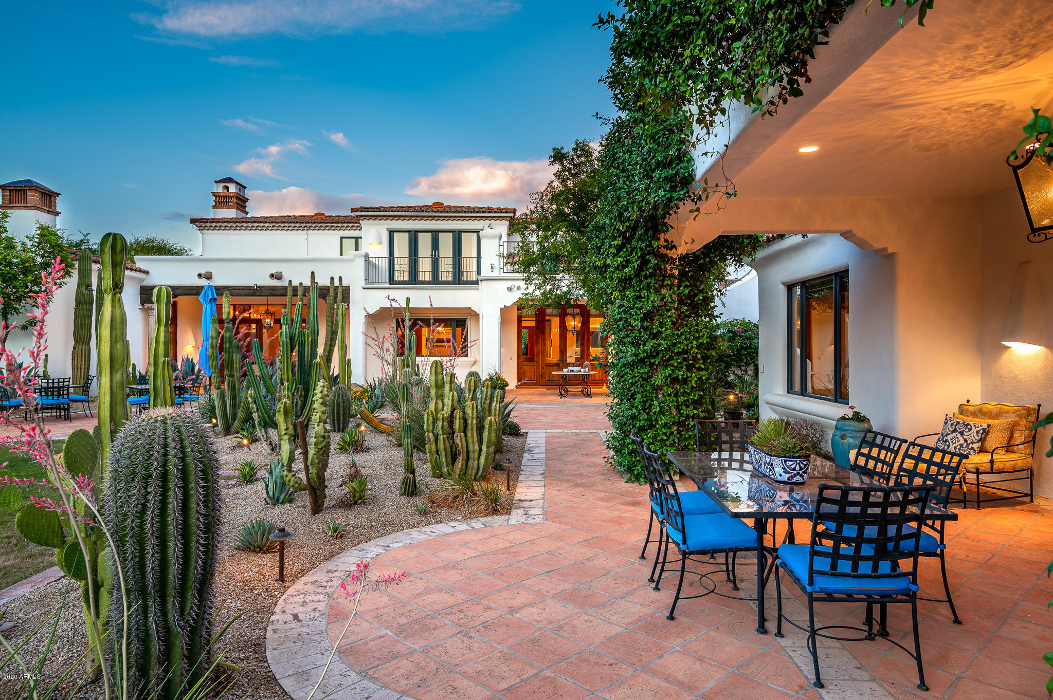 CASA BLANCA GARDENS - Residential