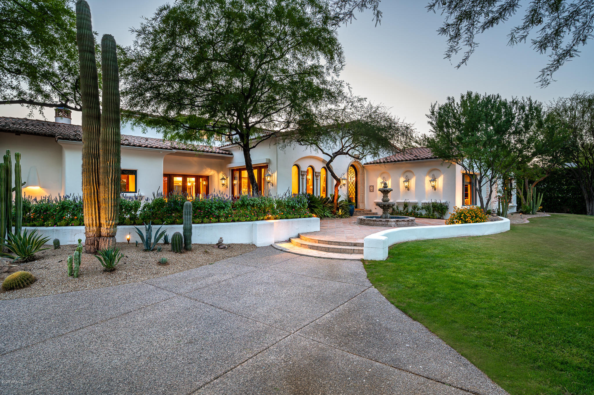CASA BLANCA GARDENS - Residential
