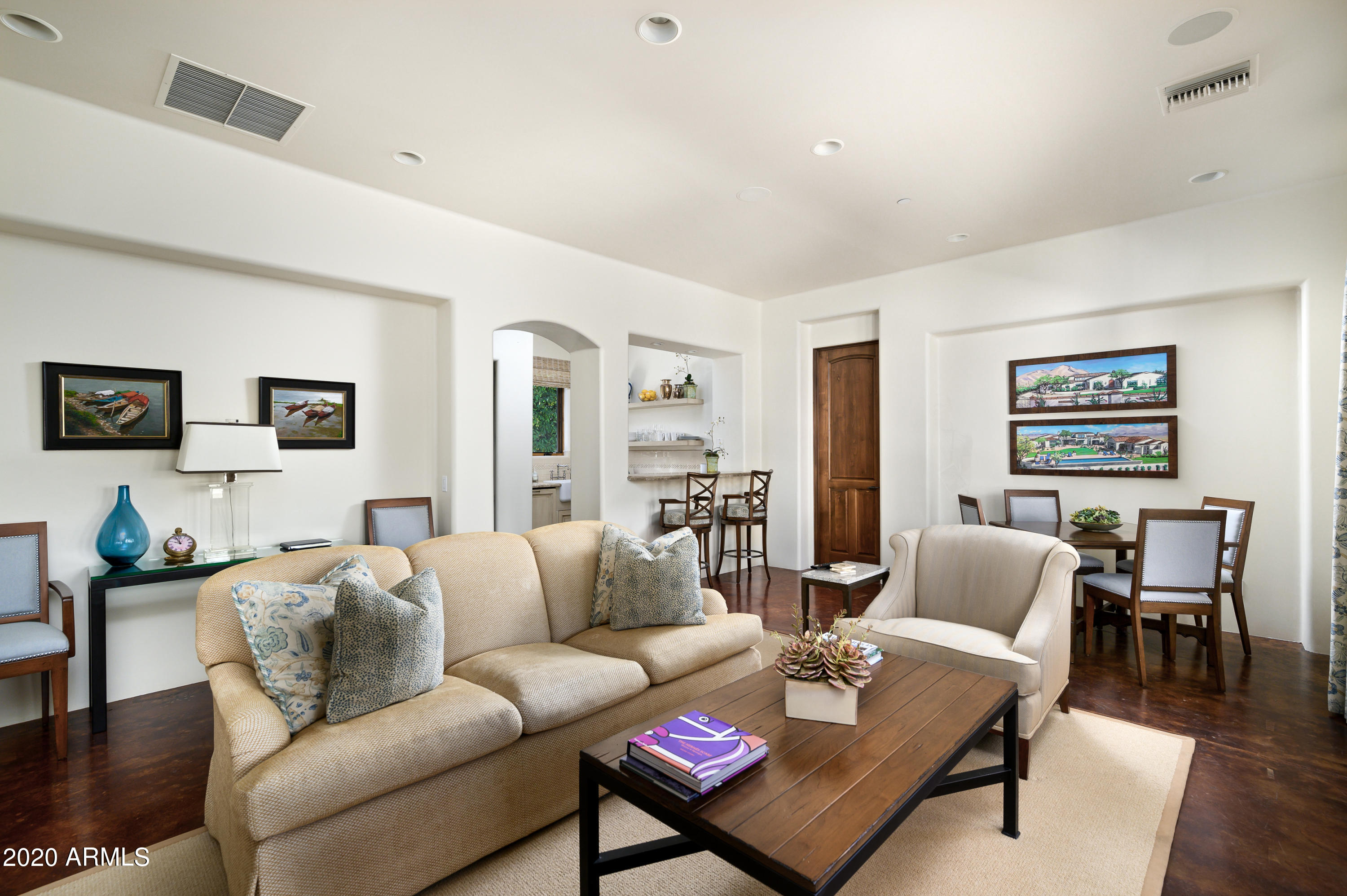 CASA BLANCA GARDENS - Residential