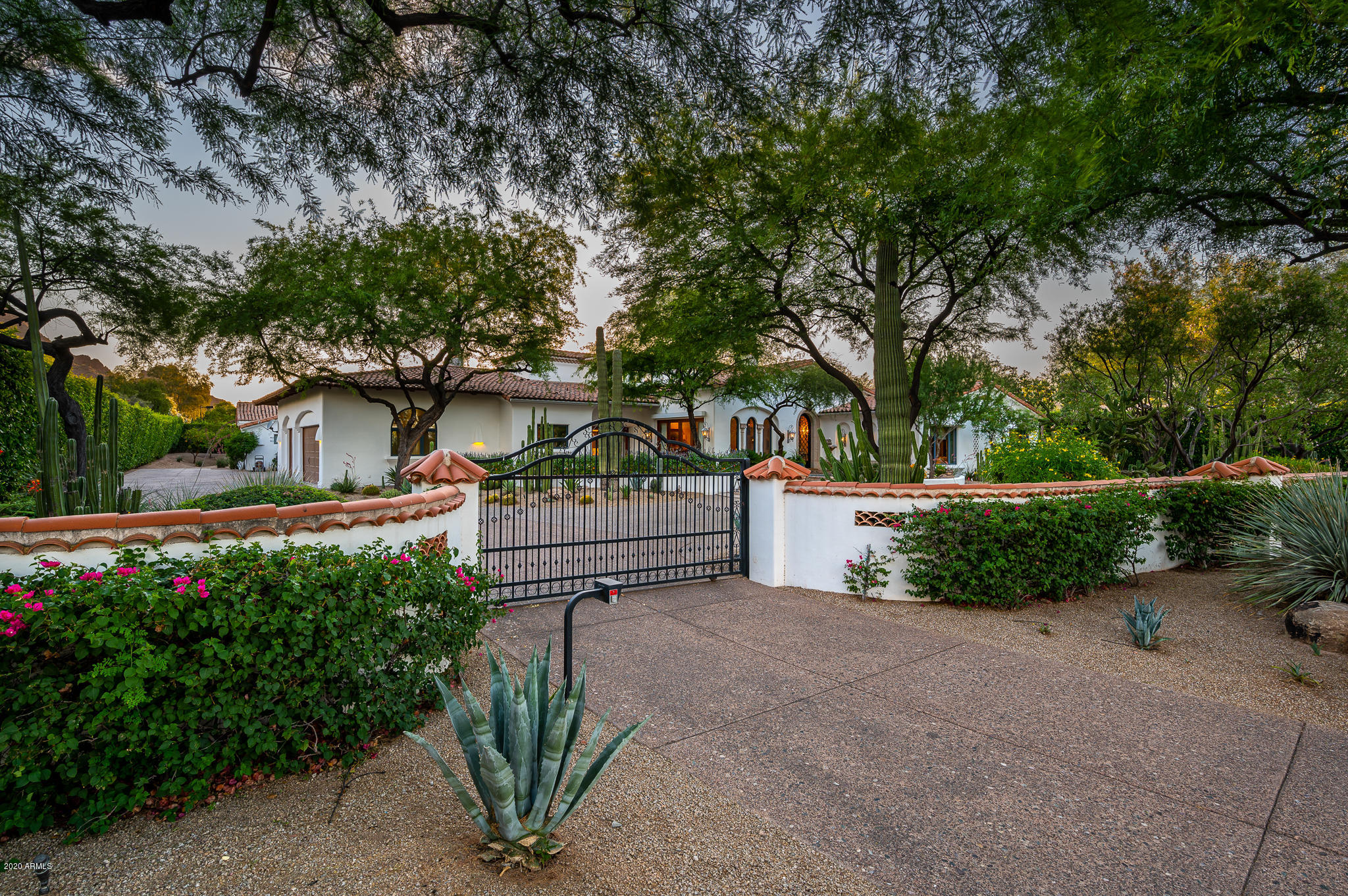 CASA BLANCA GARDENS - Residential