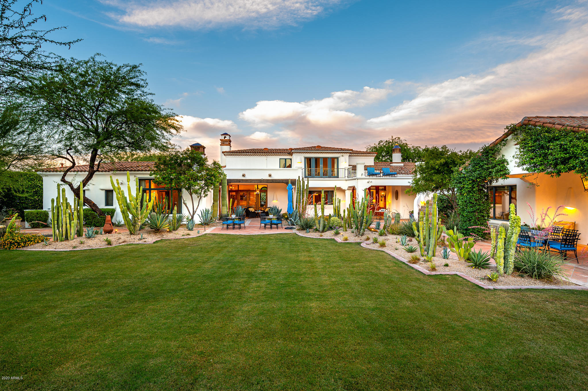 CASA BLANCA GARDENS - Residential