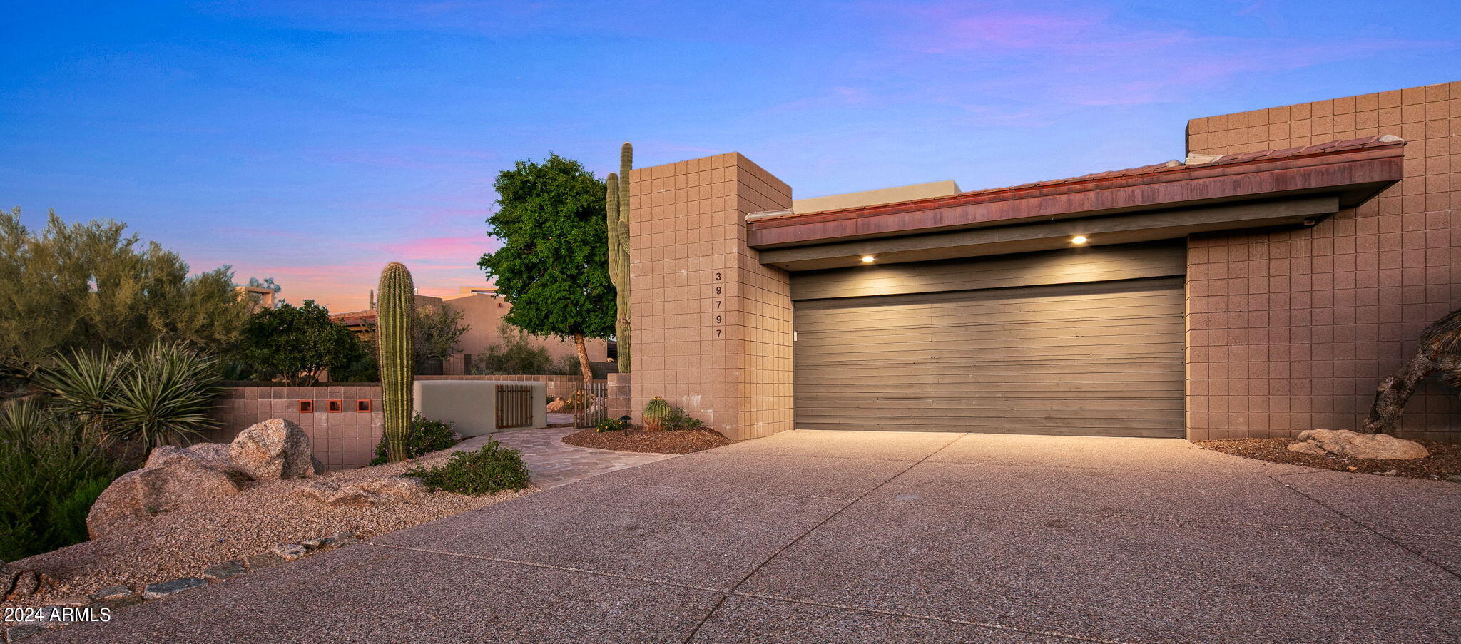 DESERT MOUNTAIN - Residential