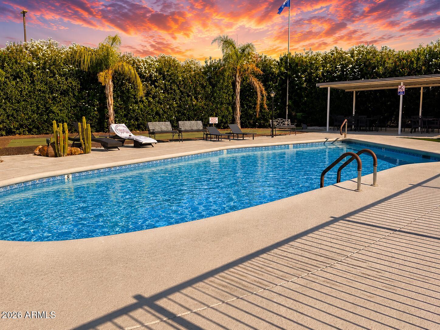 Haceinda Solano - Residential