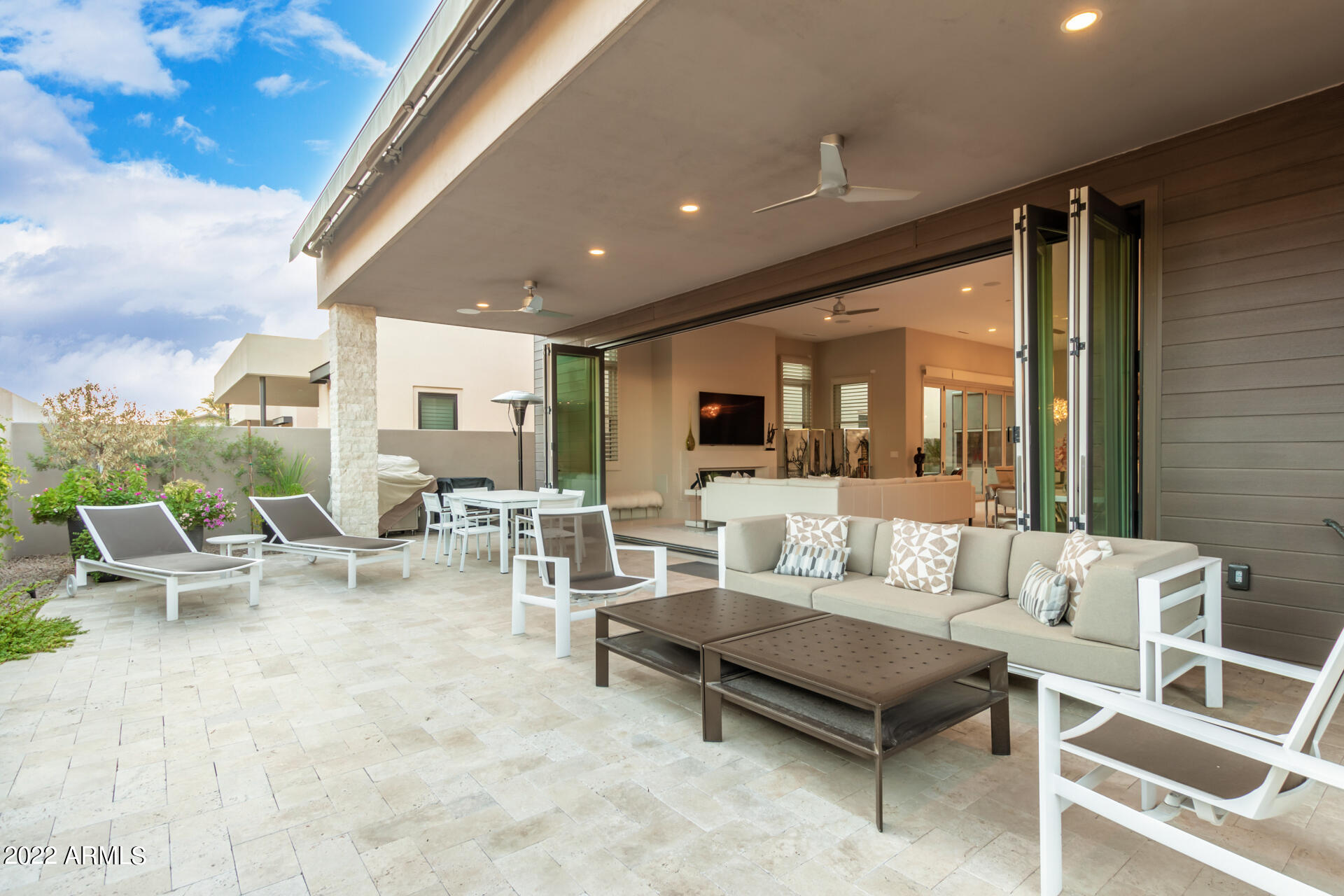 VILLAS AT MOUNTAIN SHADOWS AMD 2 - Residential