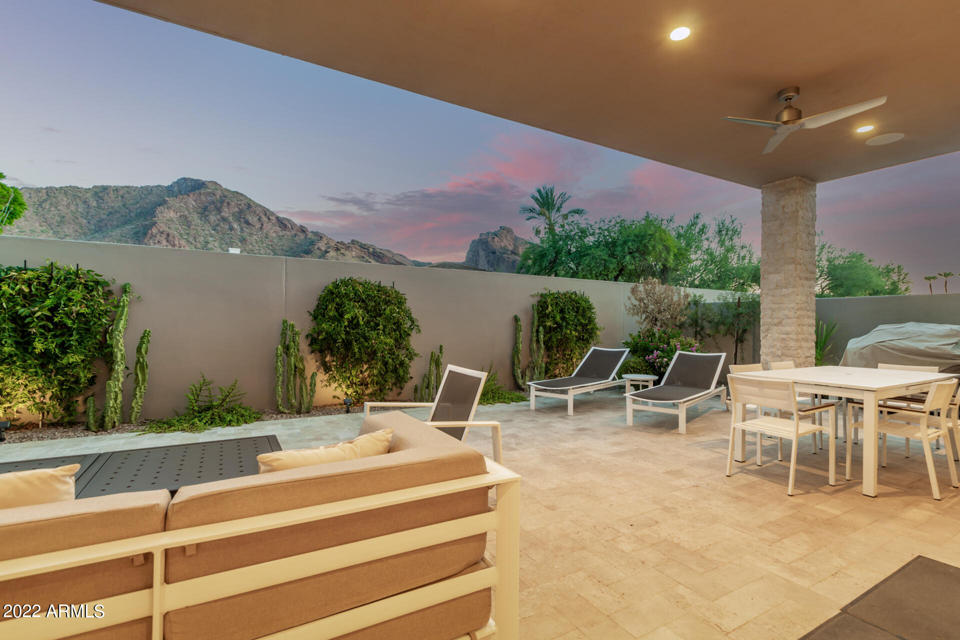 VILLAS AT MOUNTAIN SHADOWS AMD 2 - Residential