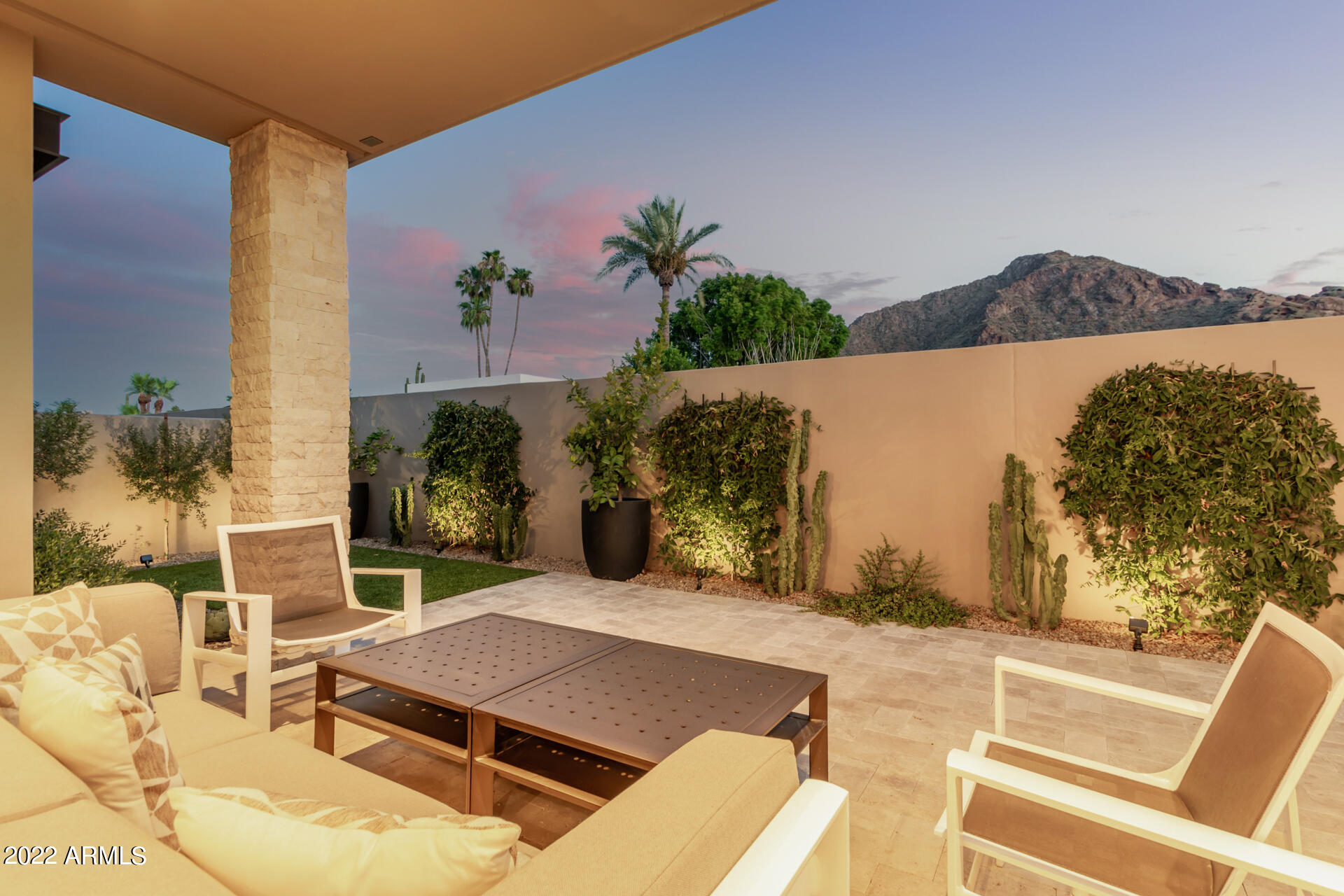 VILLAS AT MOUNTAIN SHADOWS AMD 2 - Residential