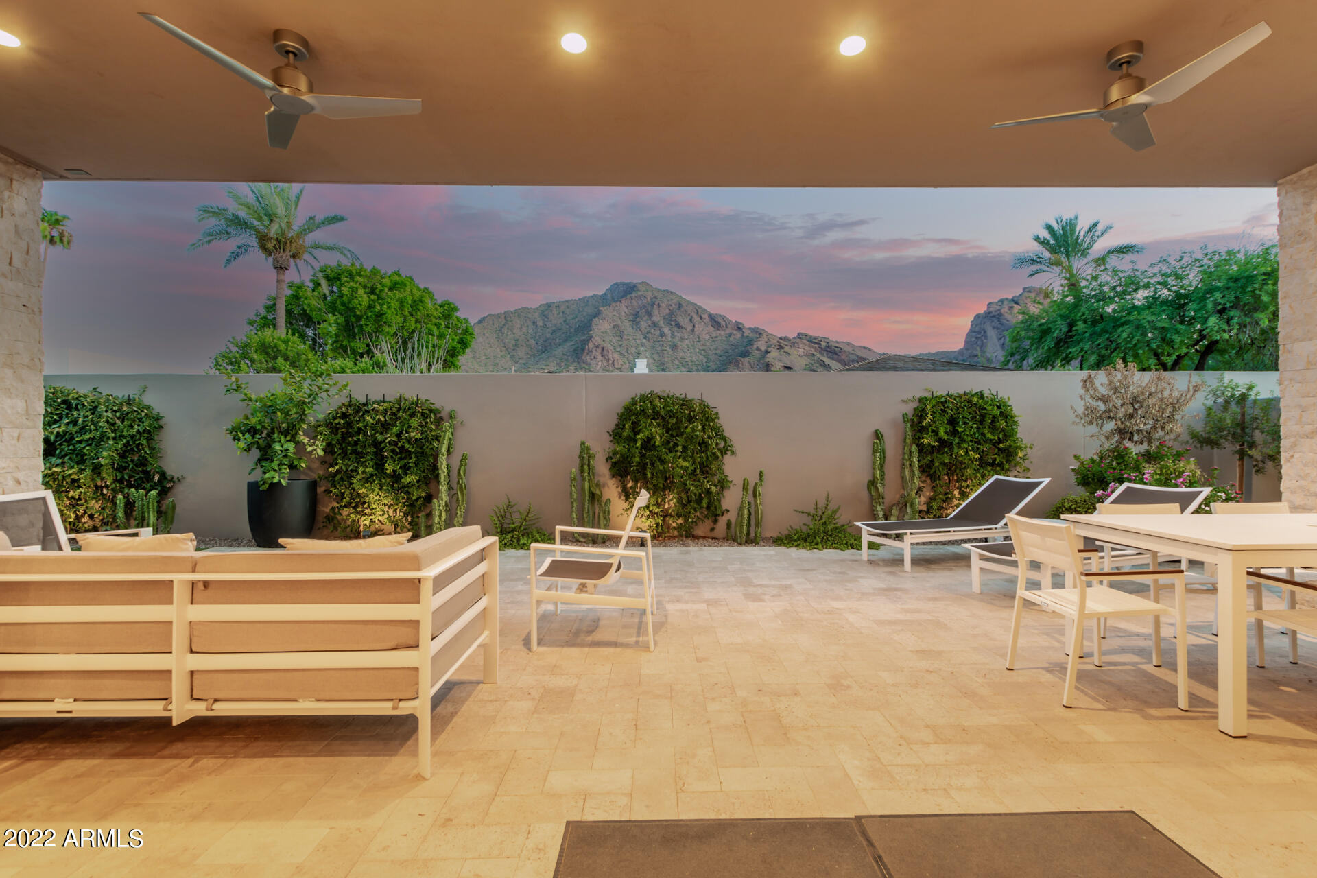 VILLAS AT MOUNTAIN SHADOWS AMD 2 - Residential