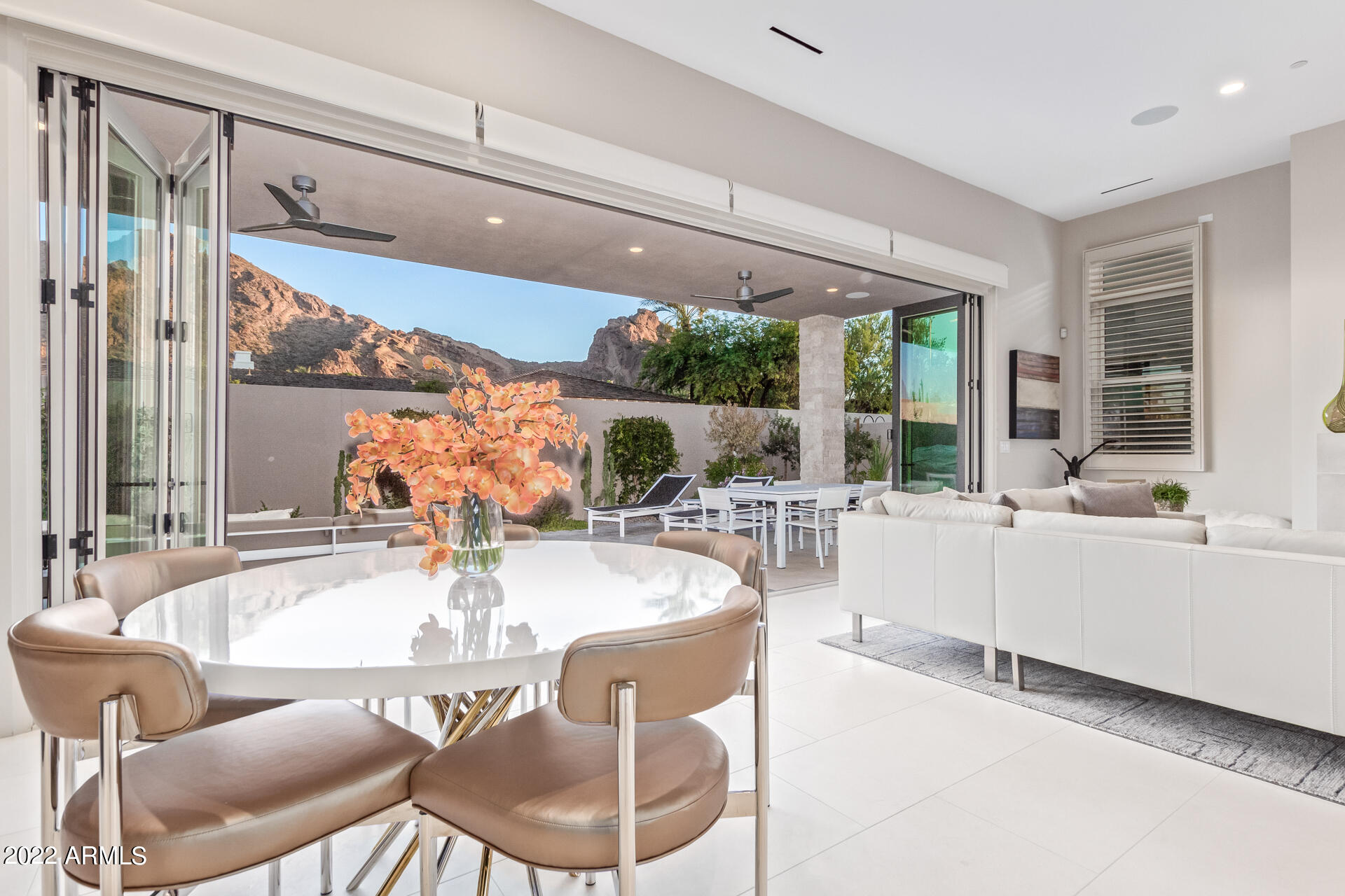 VILLAS AT MOUNTAIN SHADOWS AMD 2 - Residential