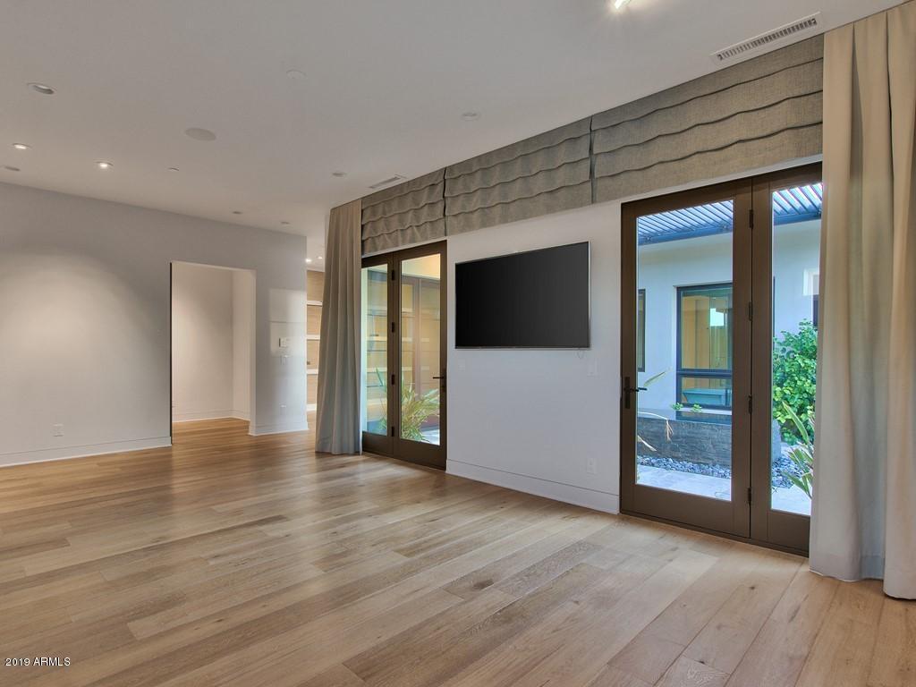 7M RANCH ESTATES - Residential
