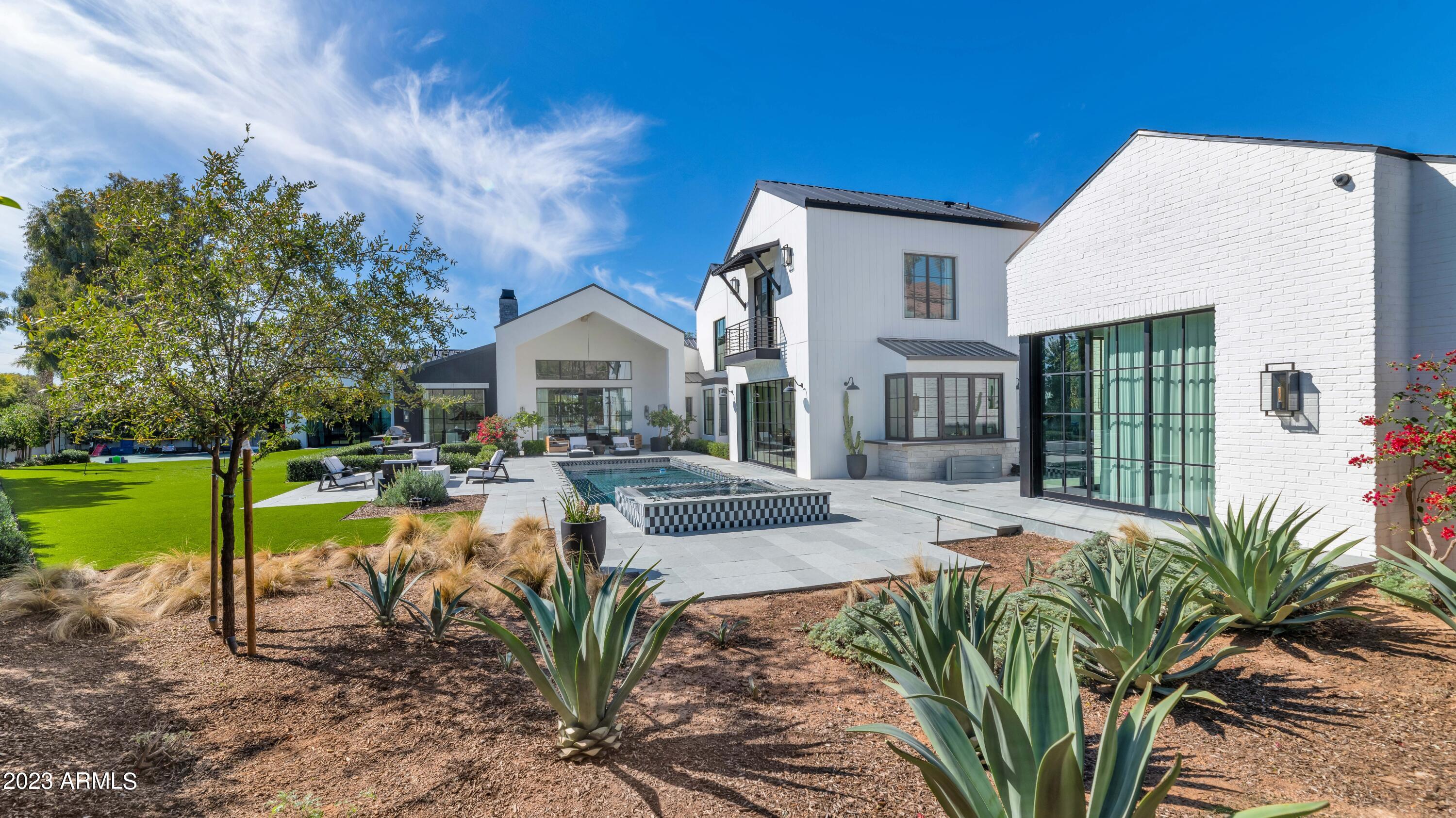 TIERRA DE PAZ - Residential