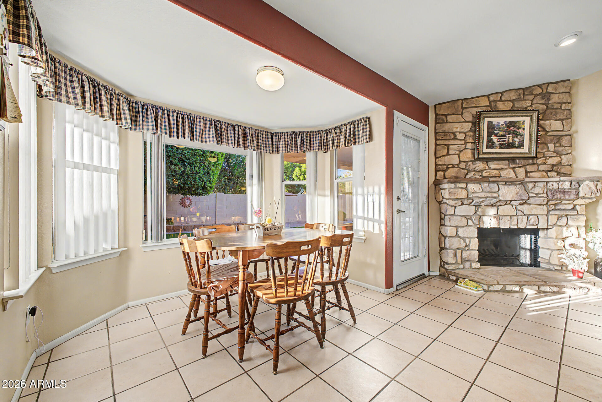 RED MOUNTAIN RANCH - Residential