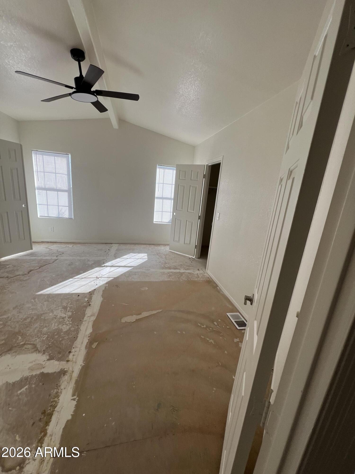 WHISPERING RANCH UNIT 3 BLK 4 - Residential