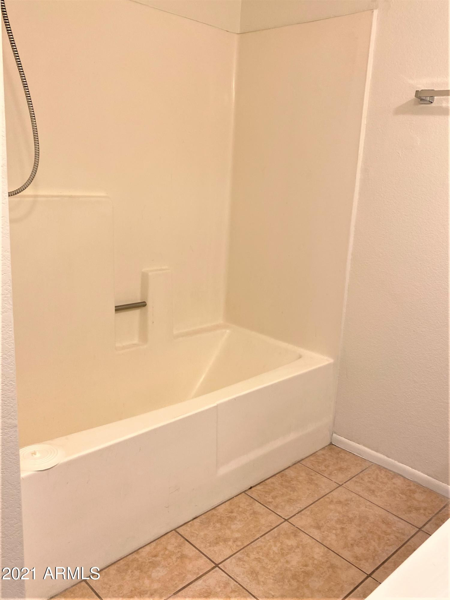 WOODGLEN VILLAGE - Residential Lease