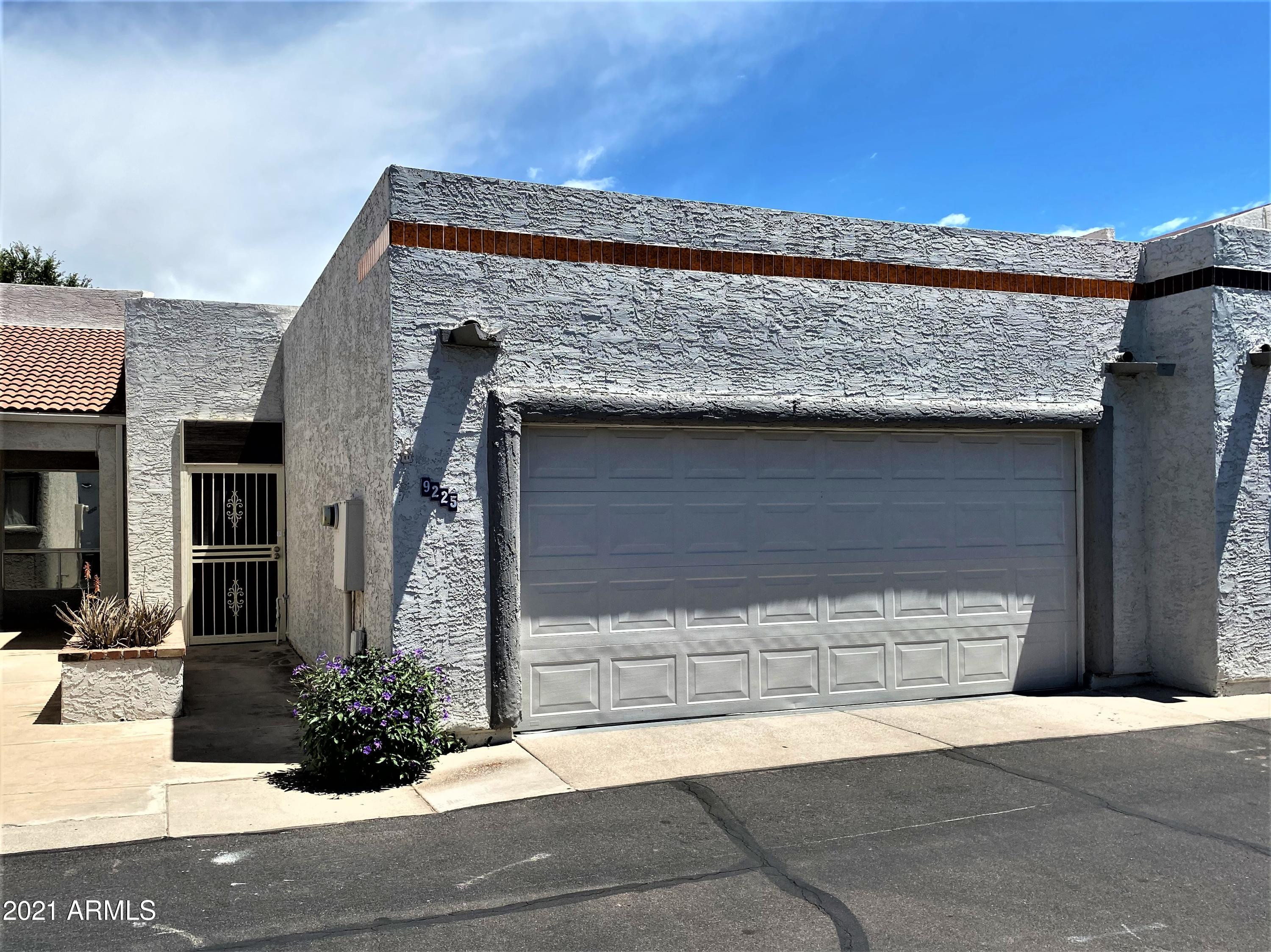 Charming, well maintained 2bd, 2ba single level townhome in the heart of Glendale,85302. Open floorplan, vaulted ceiling. Nicely updated kitchen.  Huge master bedroom w/full bath and walk-in closet. Ceiling fans, secure and enclosed entry w/ sun screens. Private back yard. Two car garage.  Great screened in front porch. Rear red brick patio, easy care desert landscape. Charming & very private. Minutes to the Glendale Arena, Restaurants, Shopping, GCU, GCC. $200 of security deposit is non refundable. Tenant required to provide proof of renter's insurance.