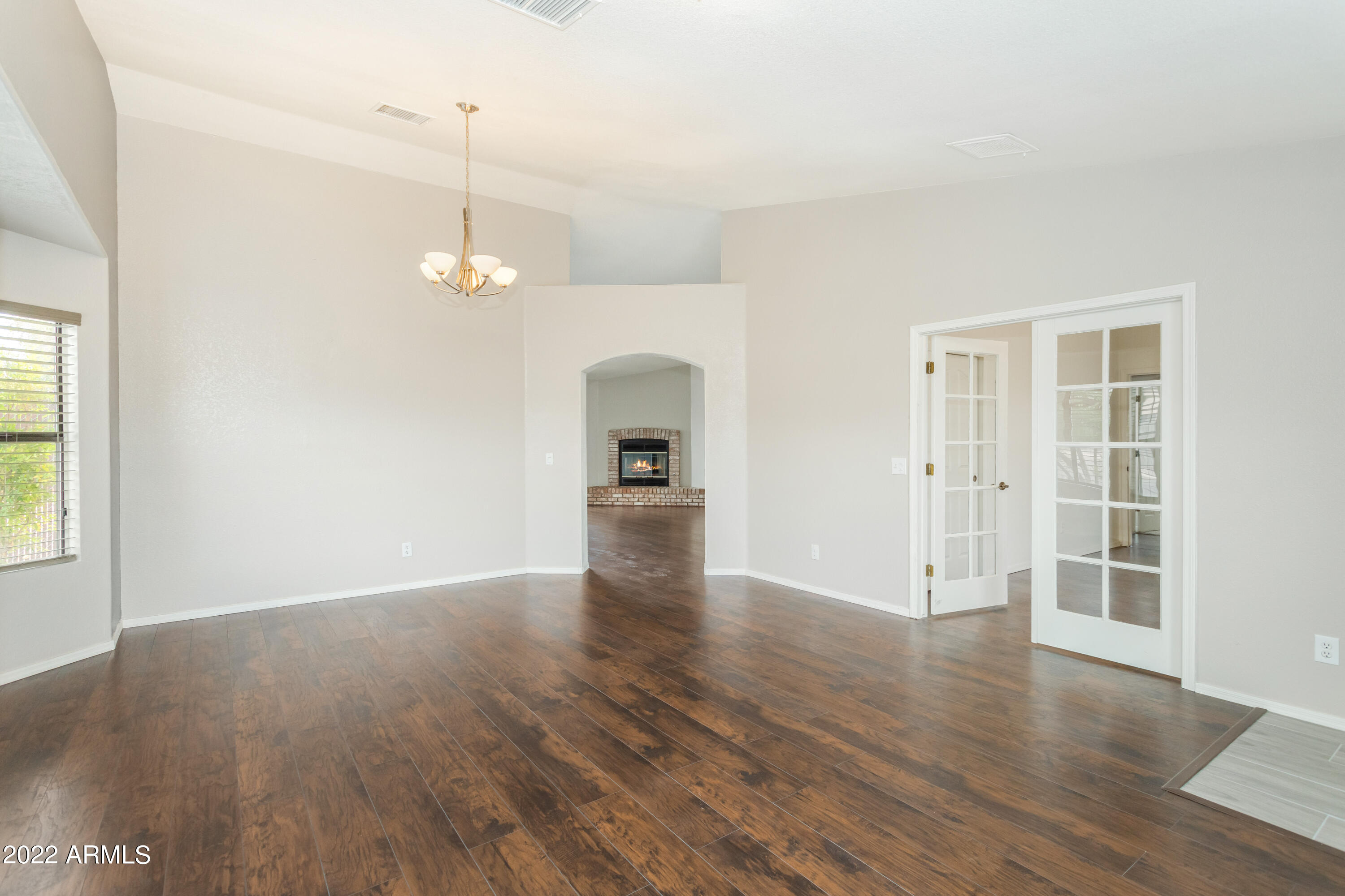 MISSION HILLS ESTATES TR UNIT 115 - Residential