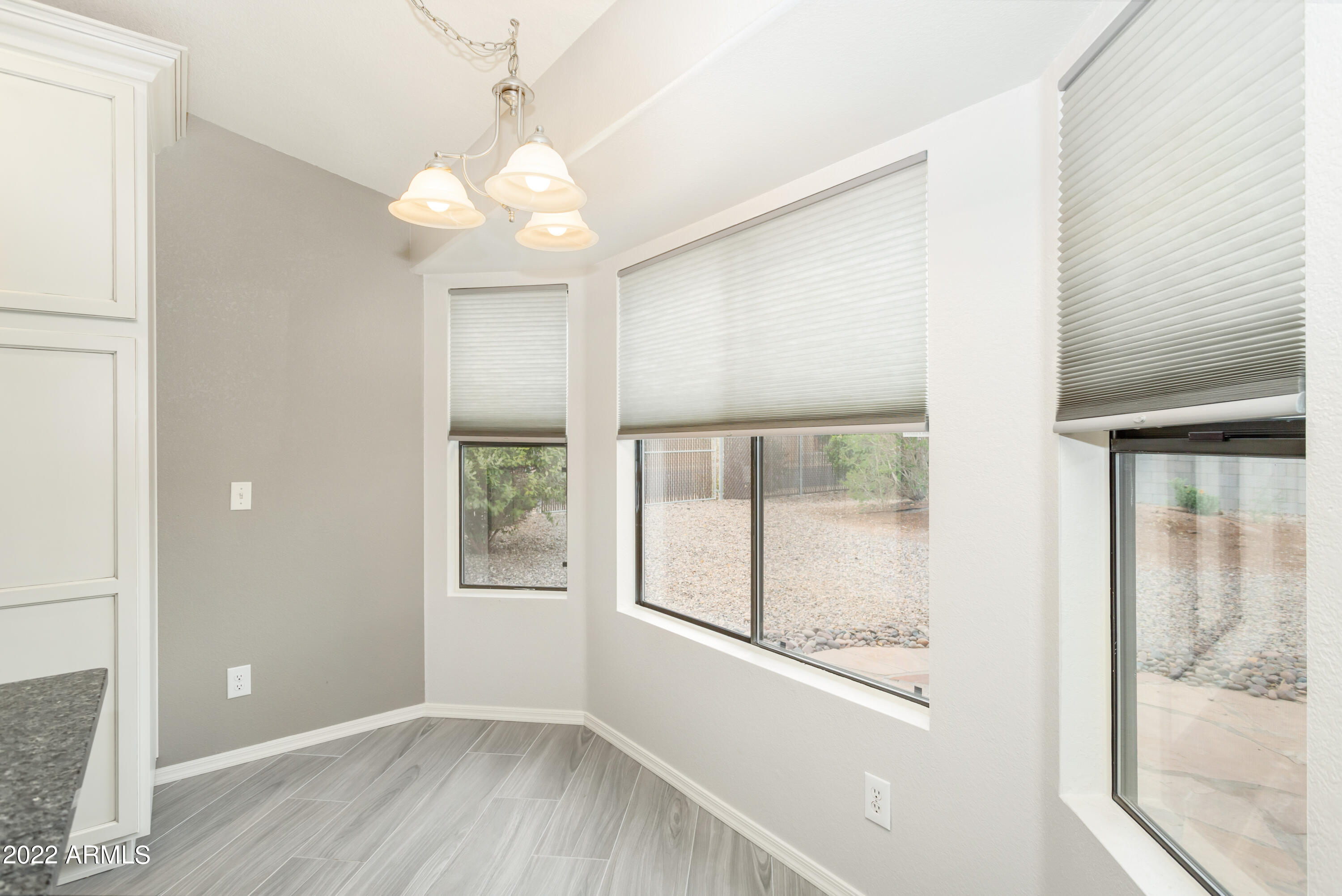 MISSION HILLS ESTATES TR UNIT 115 - Residential