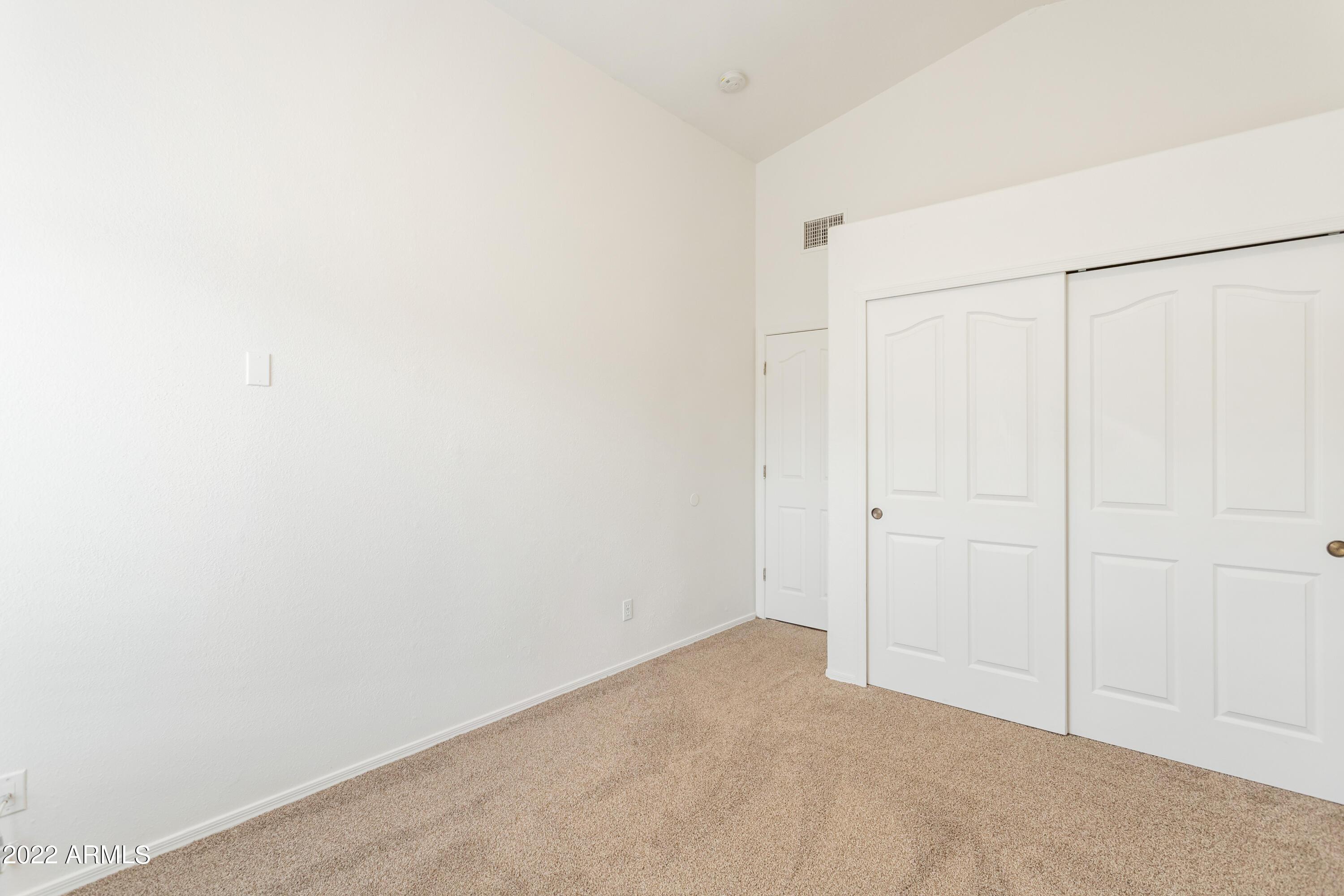 MISSION HILLS ESTATES TR UNIT 115 - Residential