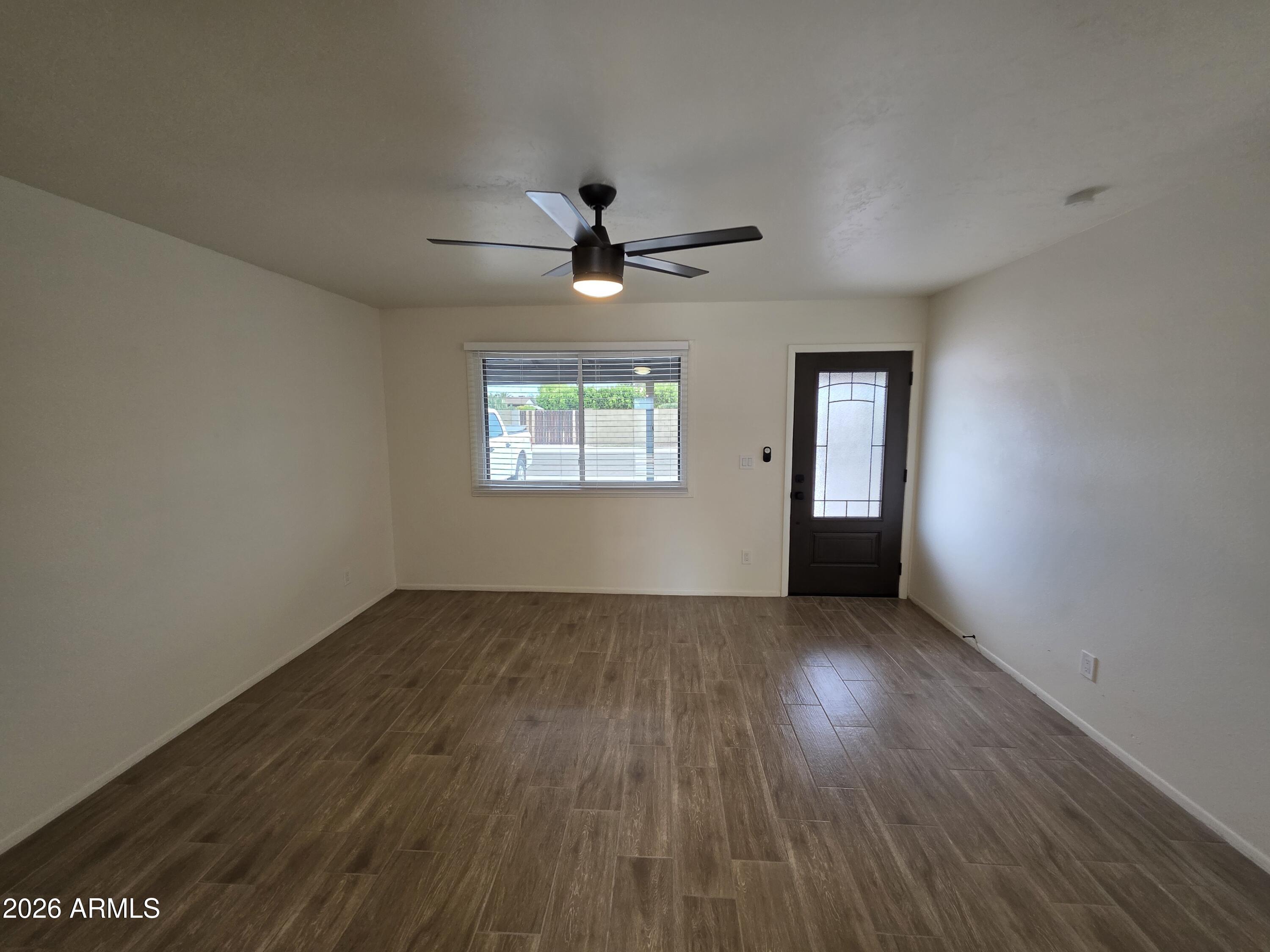 PARADISE VALLEY MANOR 3-B - Residential Lease