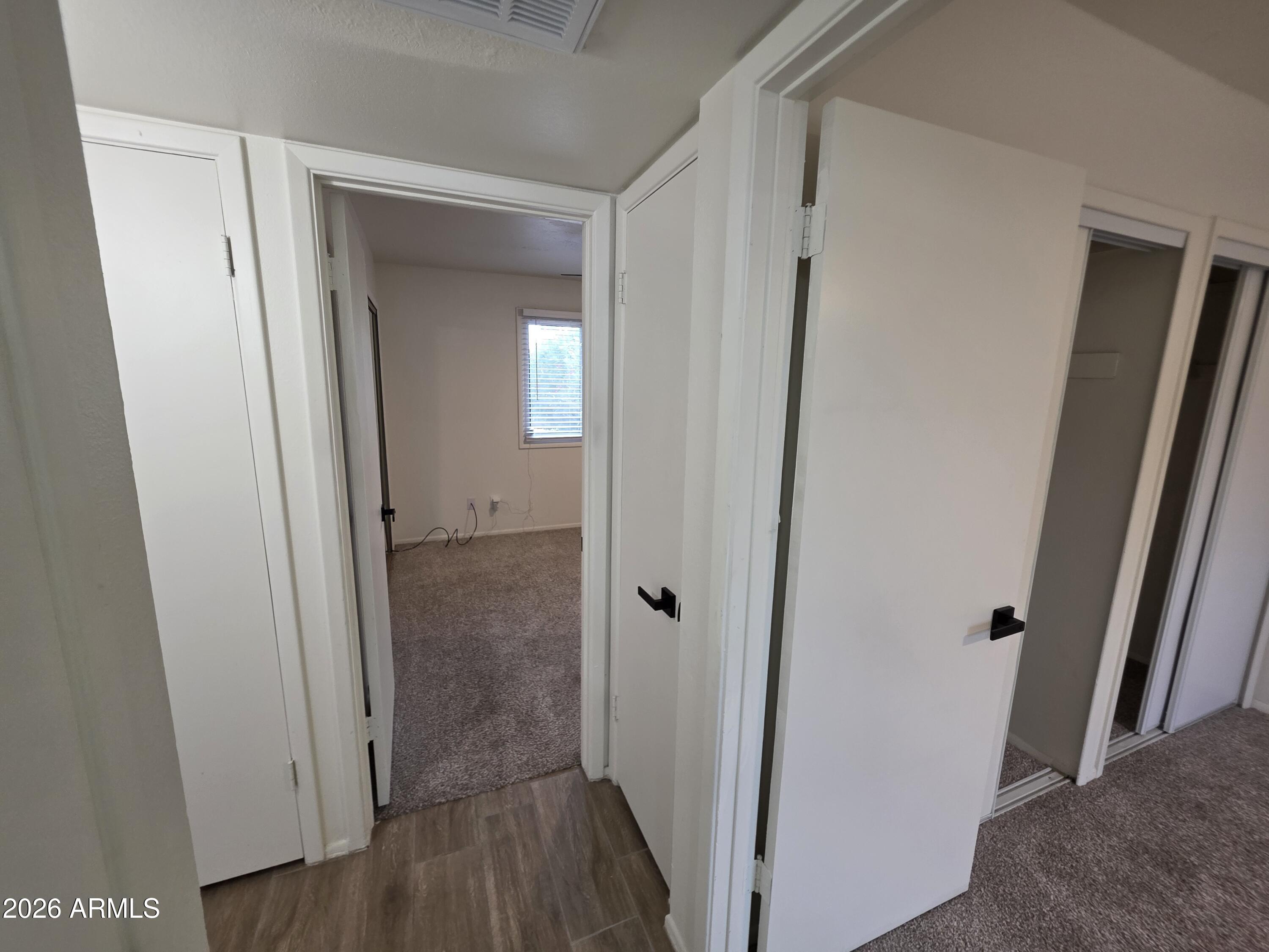 PARADISE VALLEY MANOR 3-B - Residential Lease