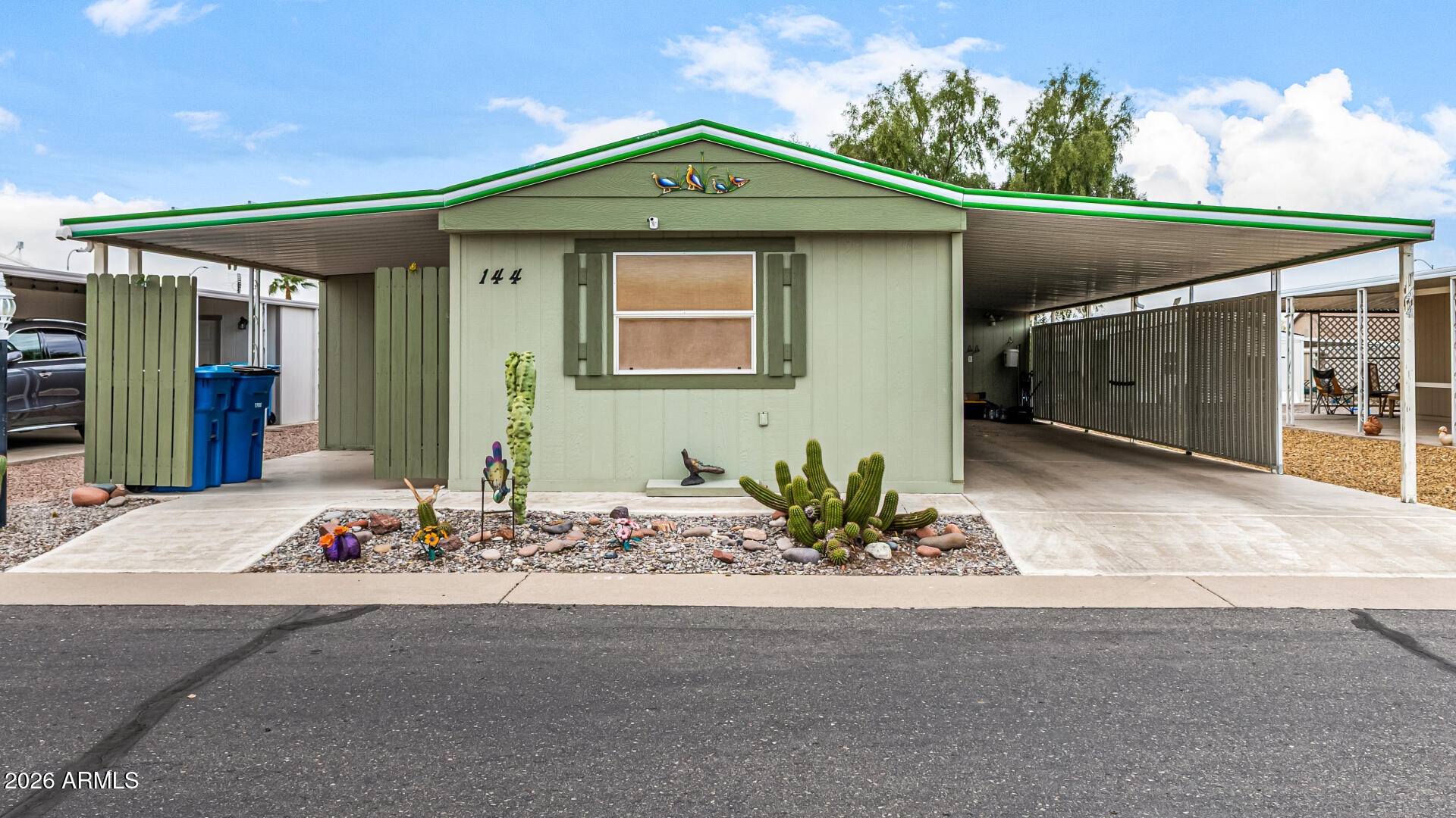 PUEBLO MANOR - Residential