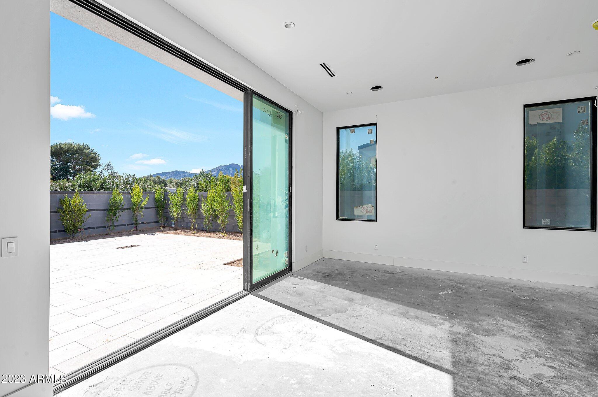 RITZ-CARLTON PARCEL B - Residential