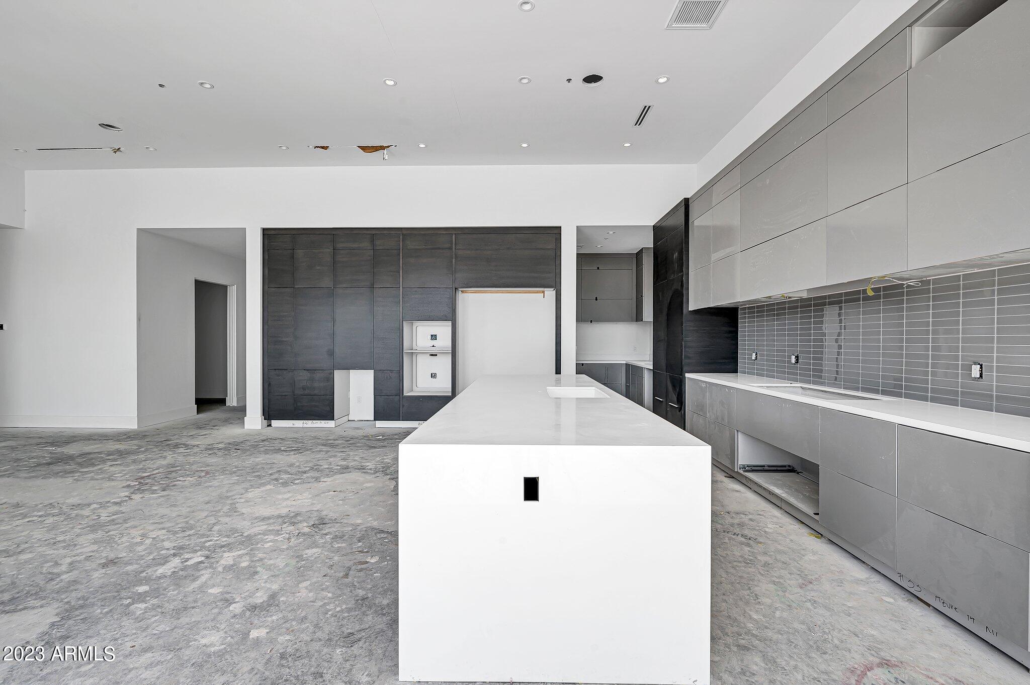RITZ-CARLTON PARCEL B - Residential