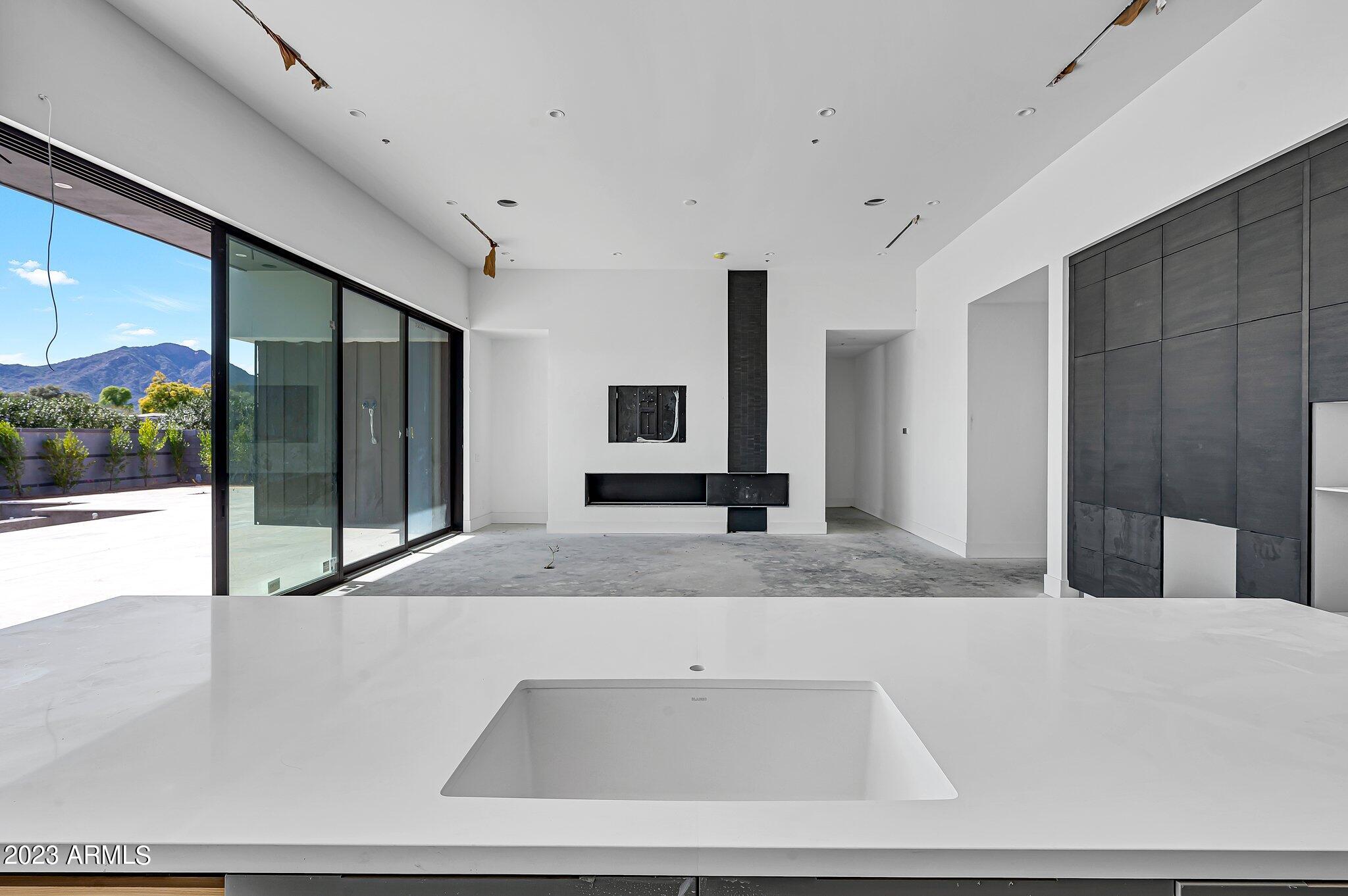 RITZ-CARLTON PARCEL B - Residential