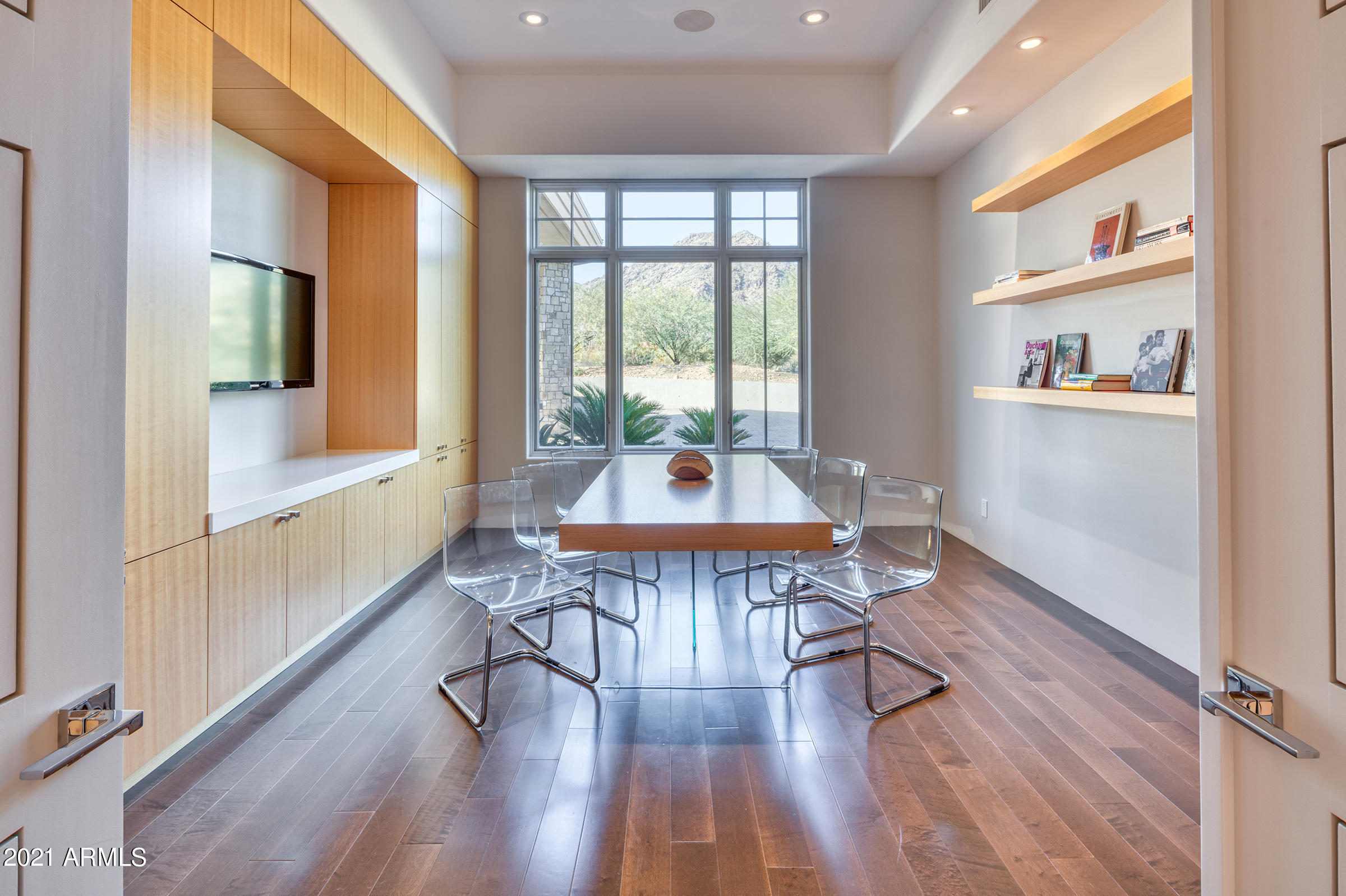 SHOEN ESTATES - Residential