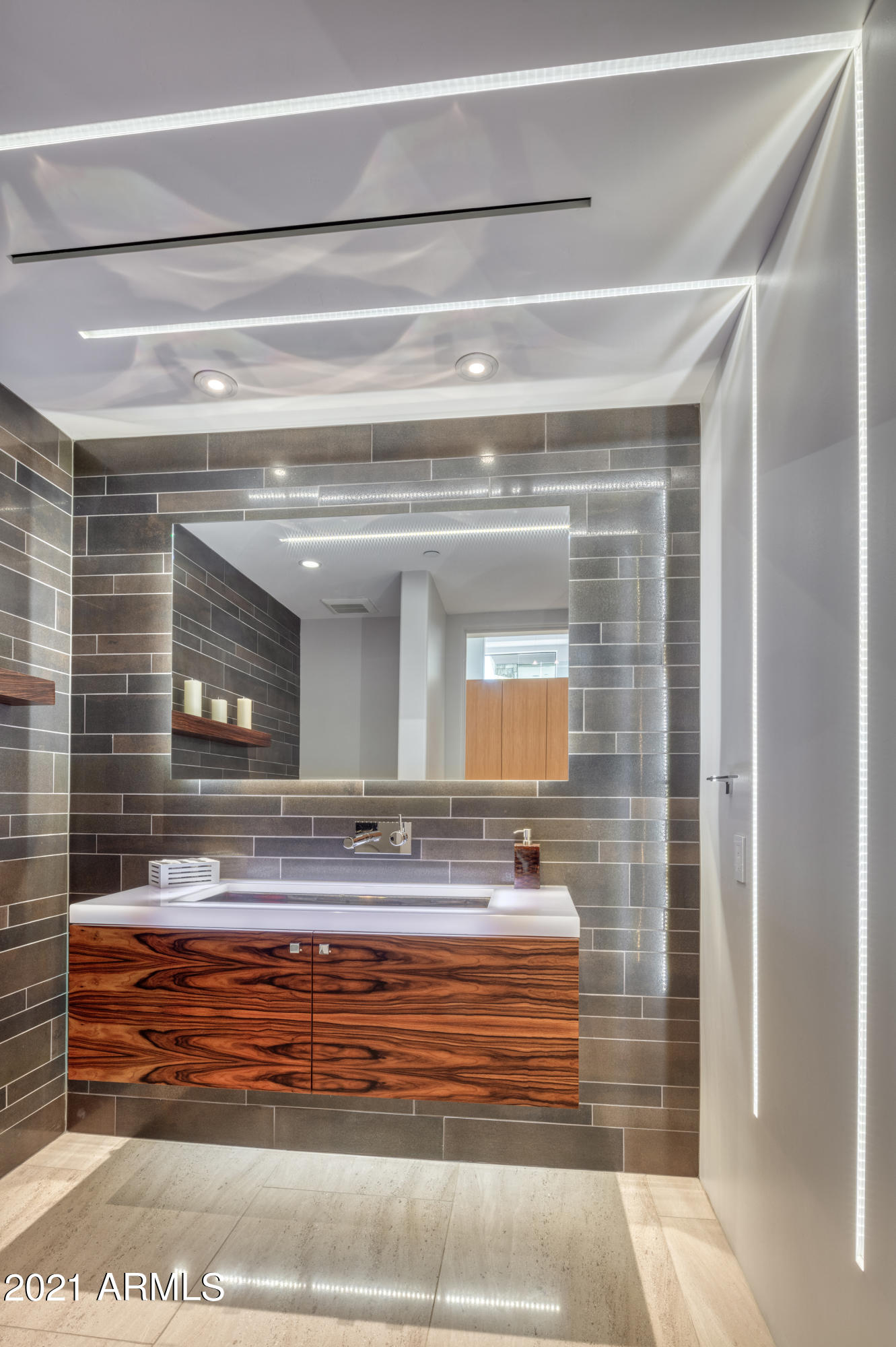 SHOEN ESTATES - Residential