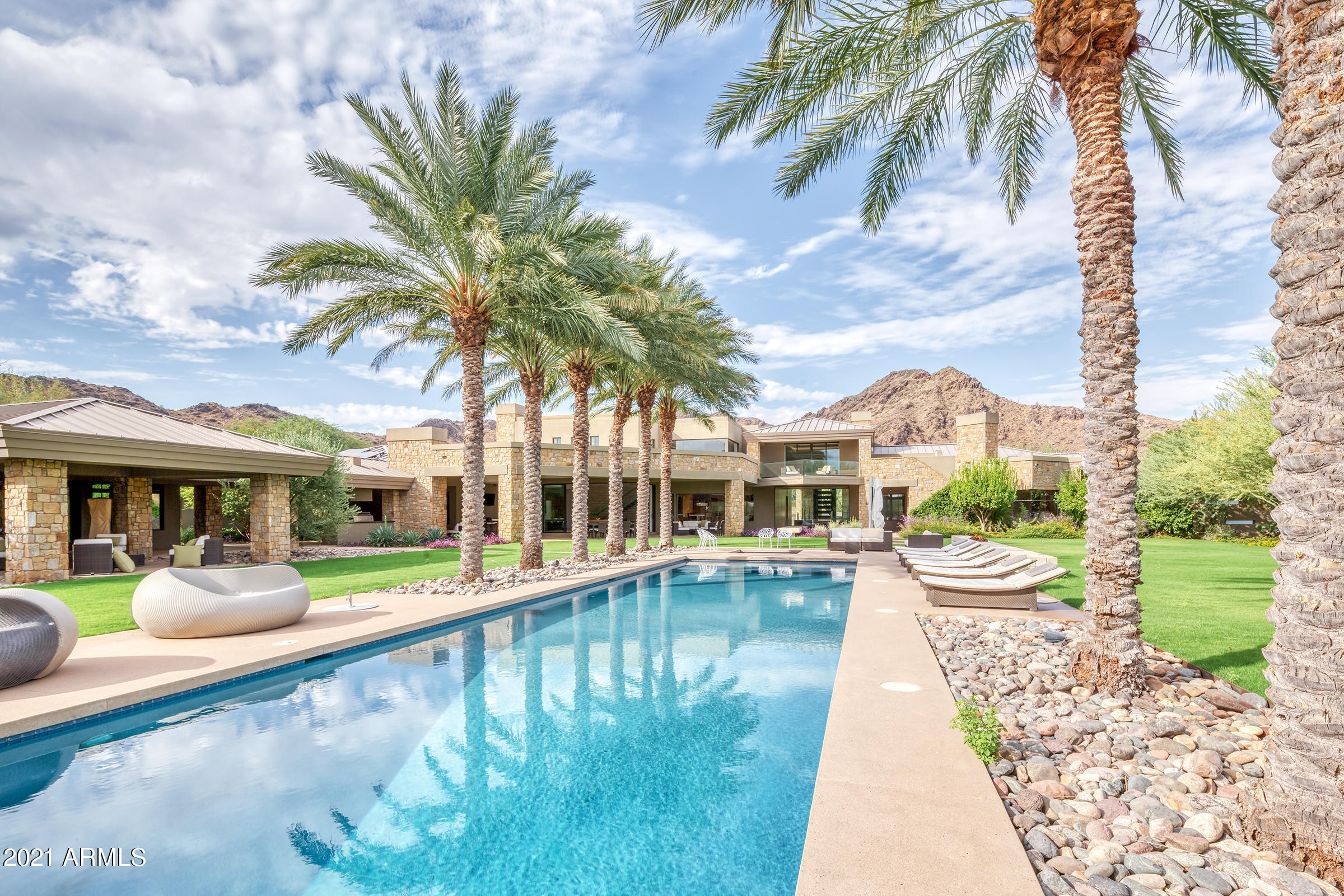 SHOEN ESTATES - Residential