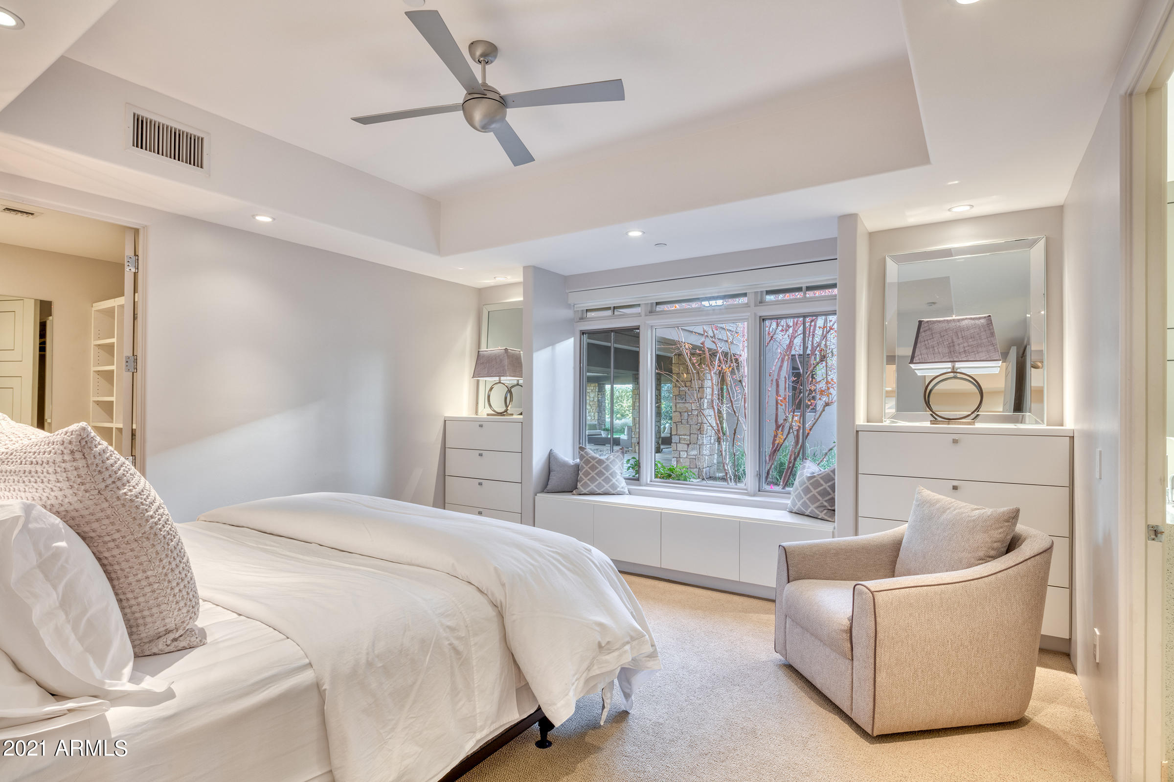 SHOEN ESTATES - Residential