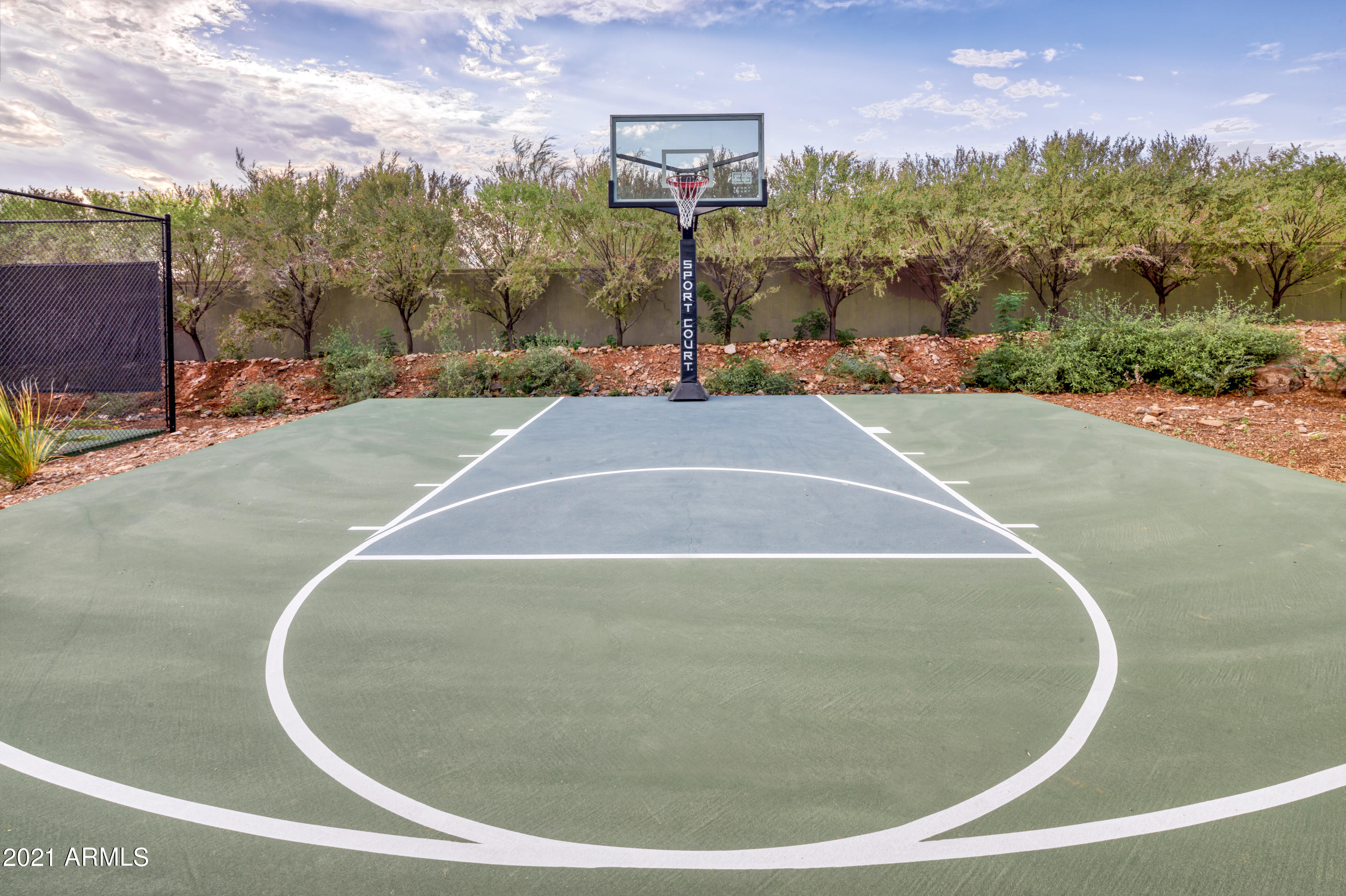 SHOEN ESTATES - Residential