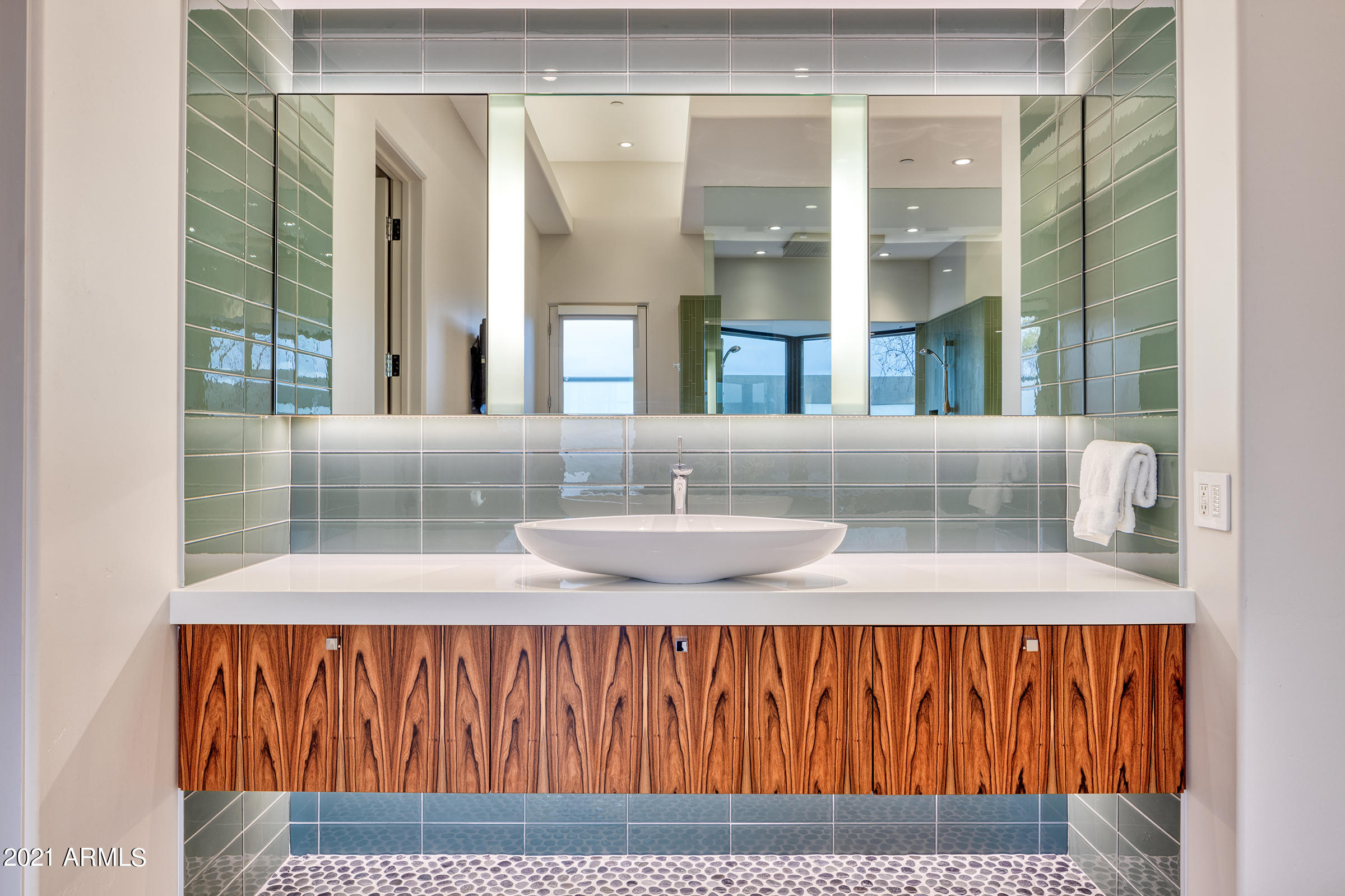SHOEN ESTATES - Residential