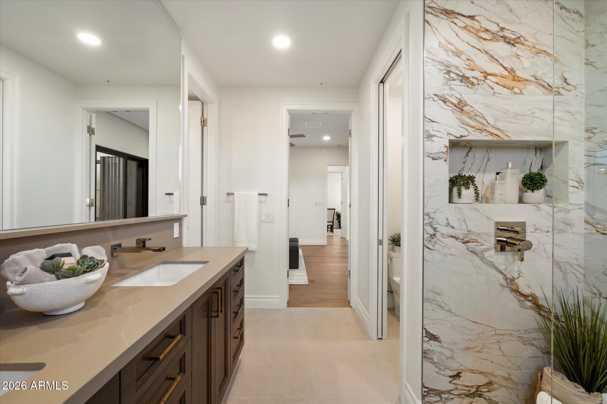 SCOTTSDALE NORTH - Residential