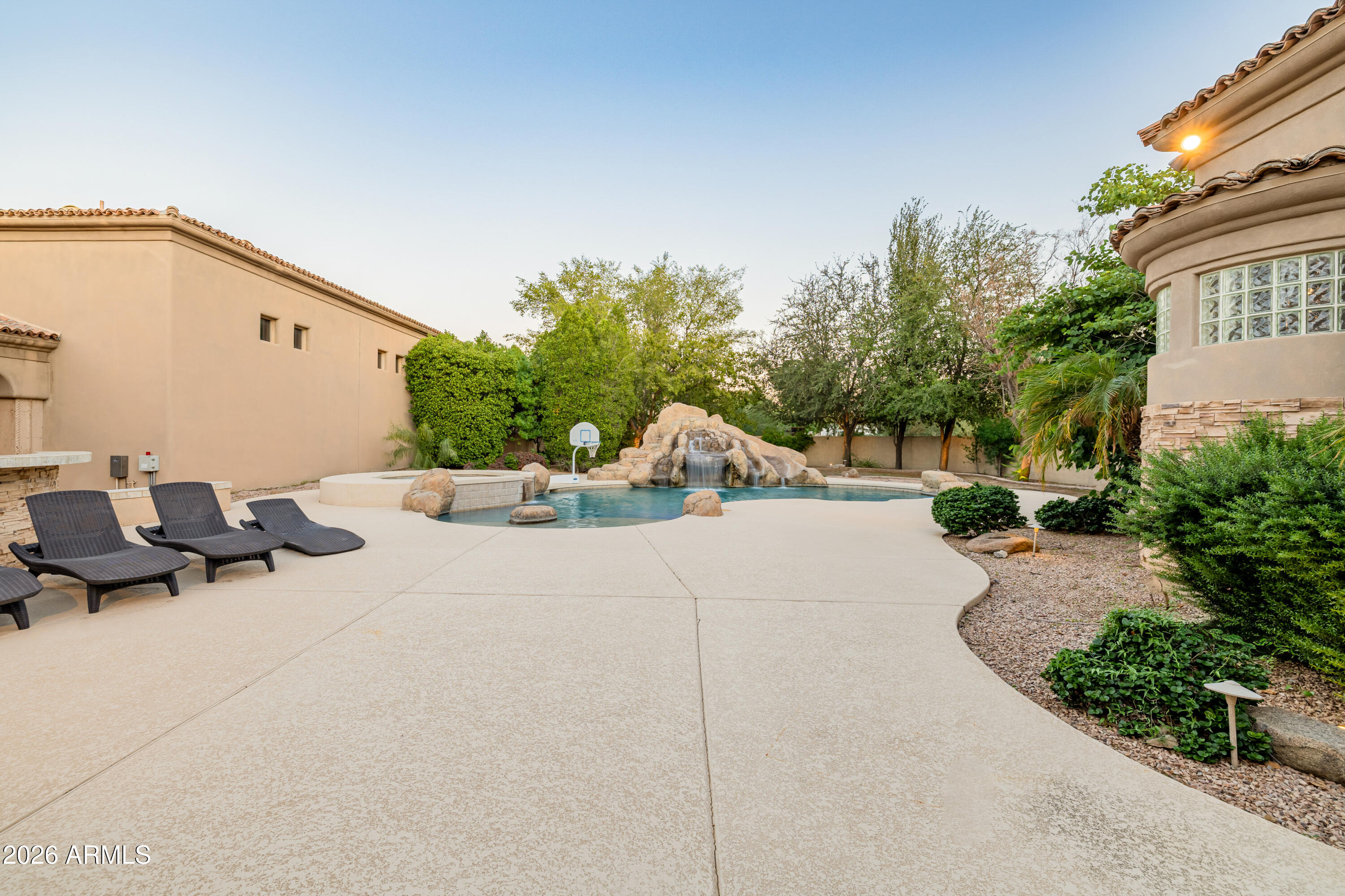 CARMICHAEL COURT - Residential